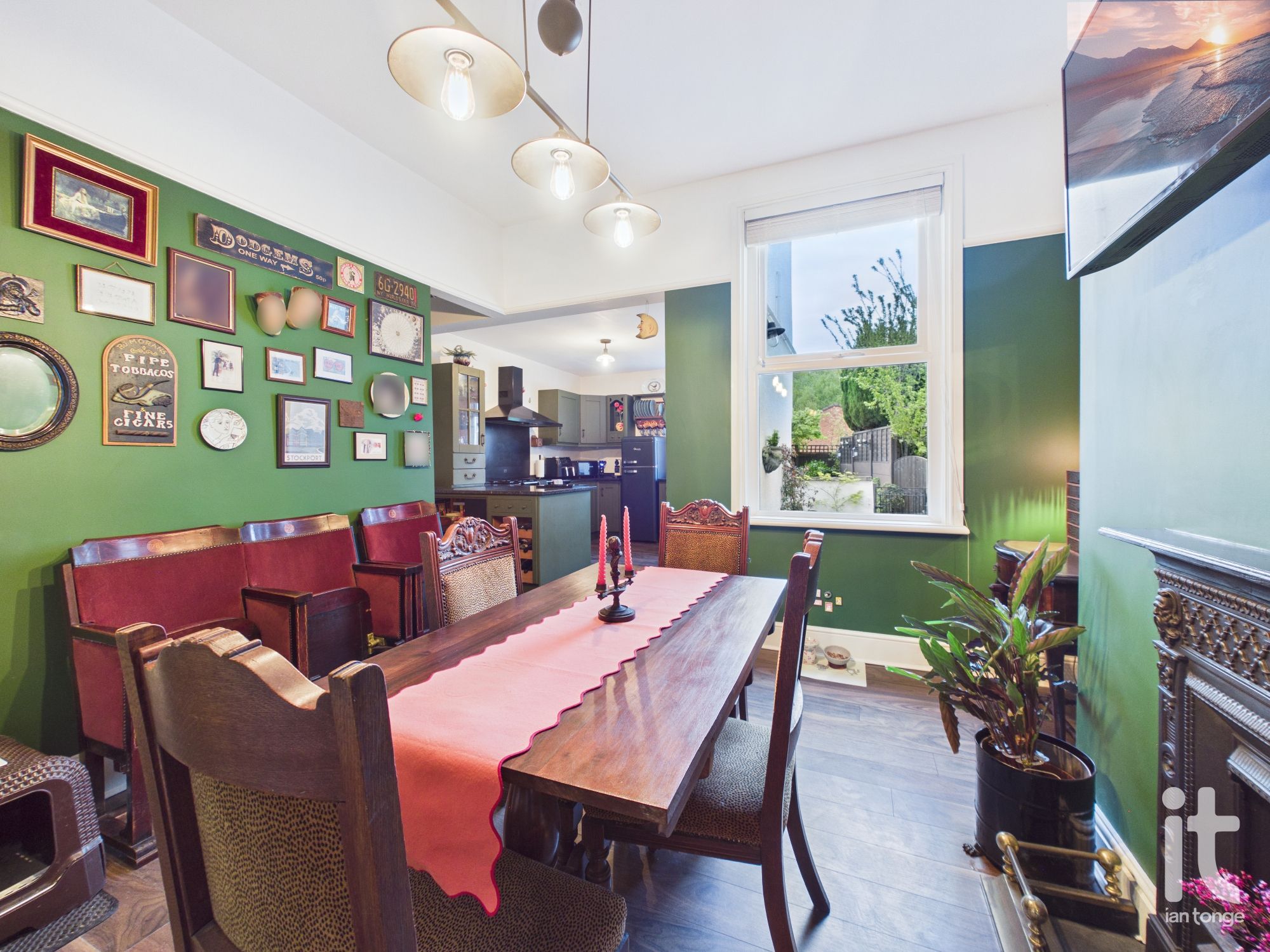 2 bedroom mid terraced house For Sale in Stockport - Photograph 12.