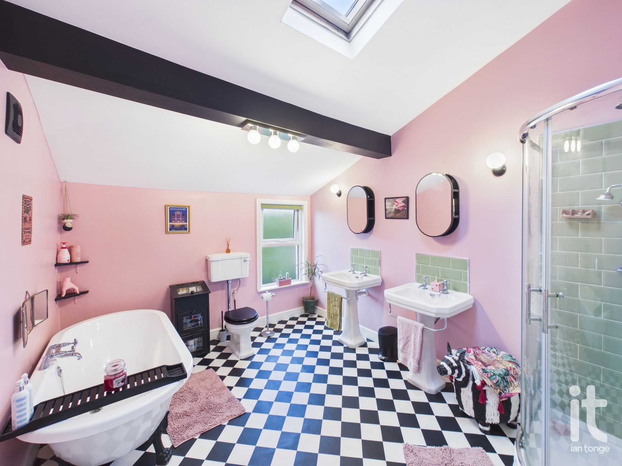 2 bedroom mid terraced house For Sale in Stockport - Photograph 24.