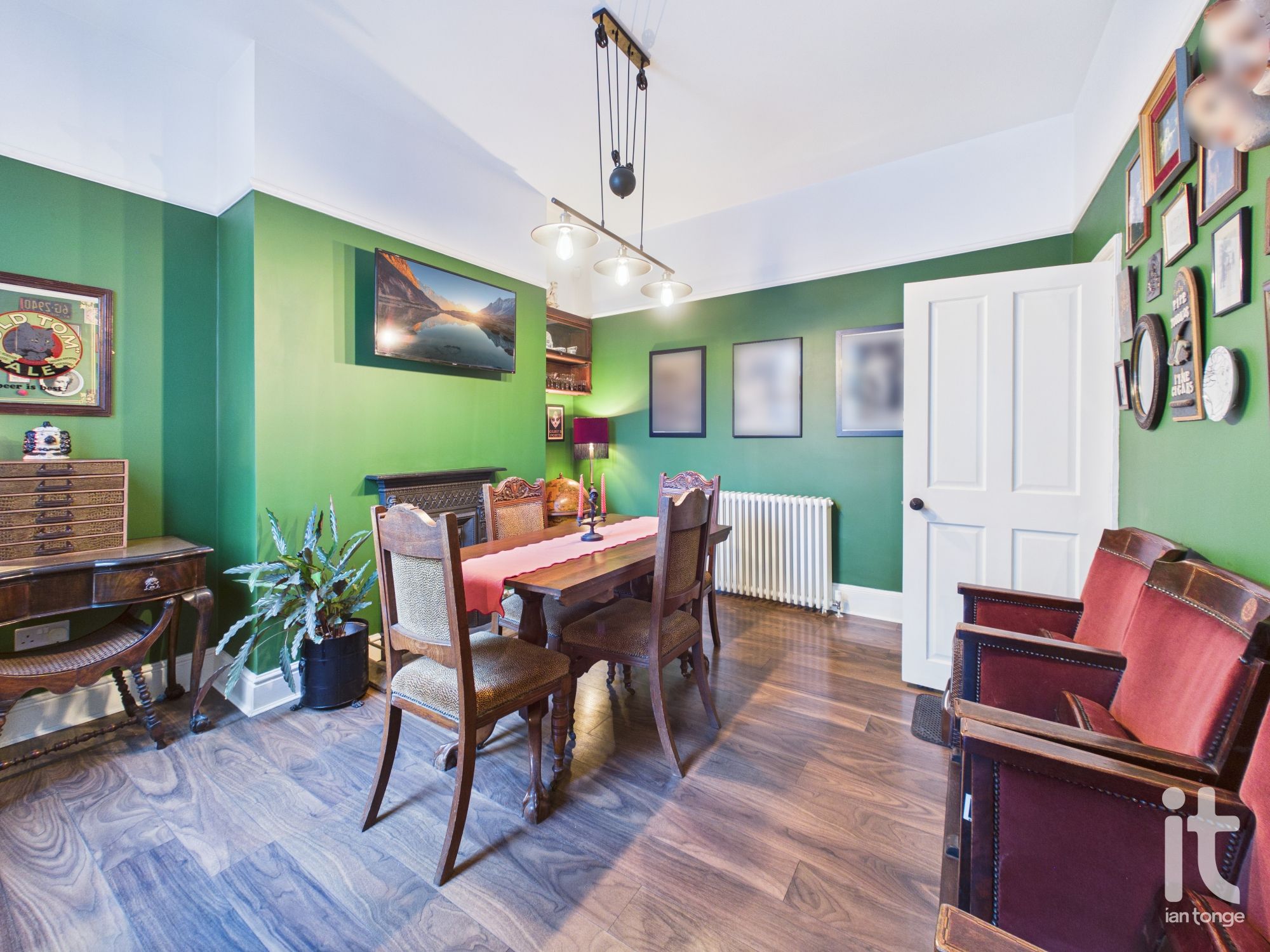 2 bedroom mid terraced house For Sale in Stockport - Photograph 19.