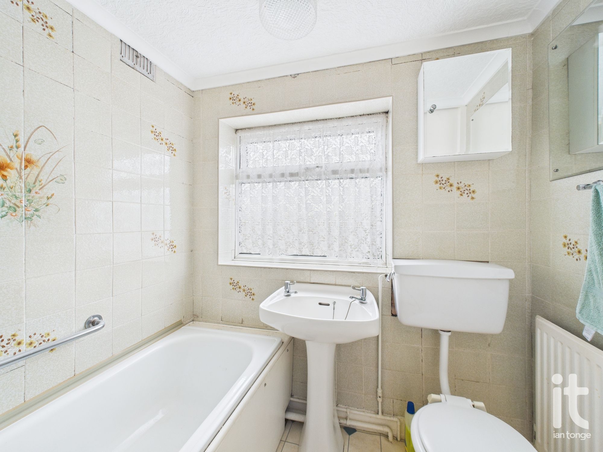 3 bedroom semi-detached house Under Offer in Stockport - Photograph 12.