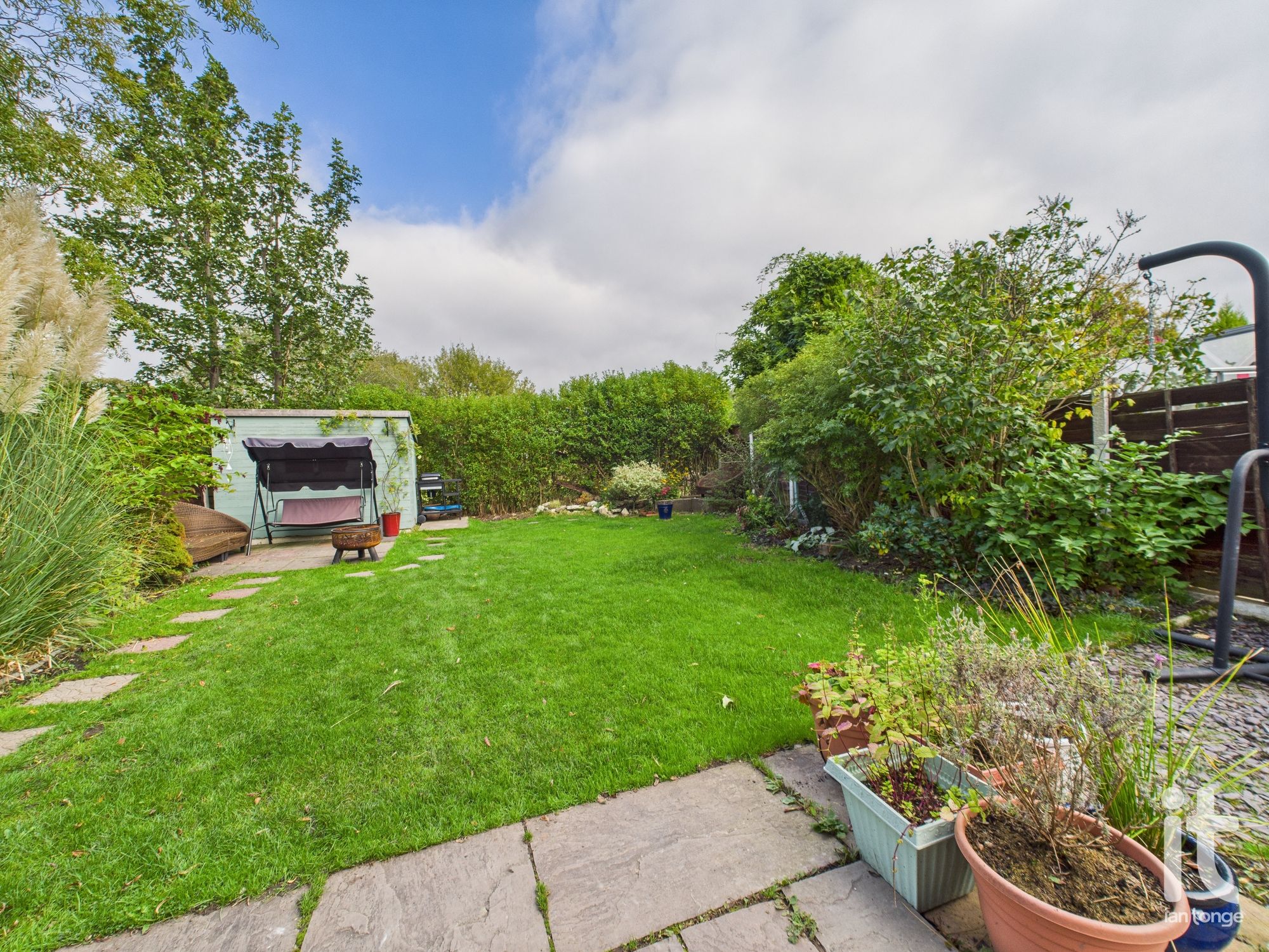 3 bedroom semi-detached house SSTC in Stockport - Photograph 24.