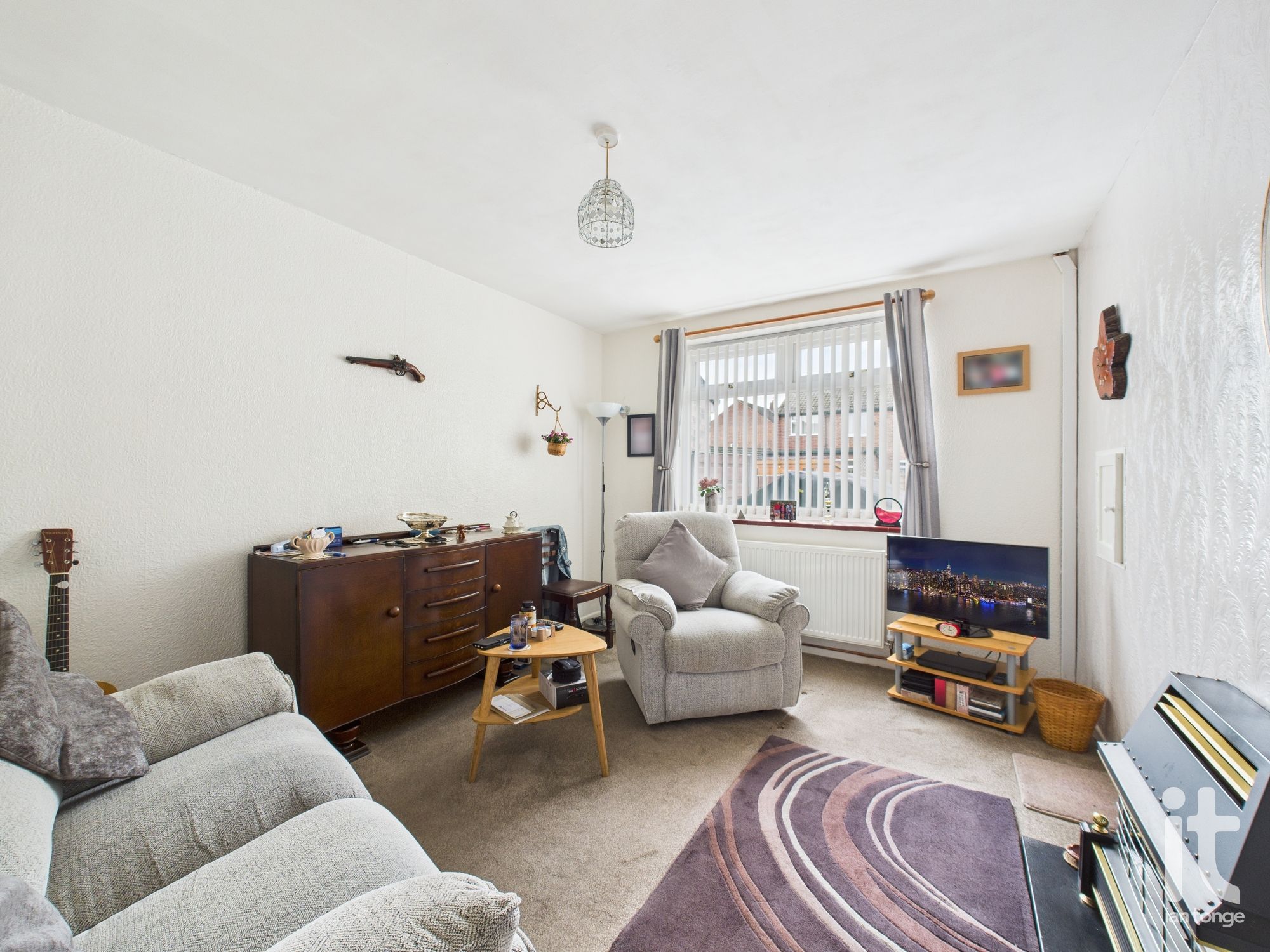 3 bedroom semi-detached house For Sale in Stockport - Photograph 3.