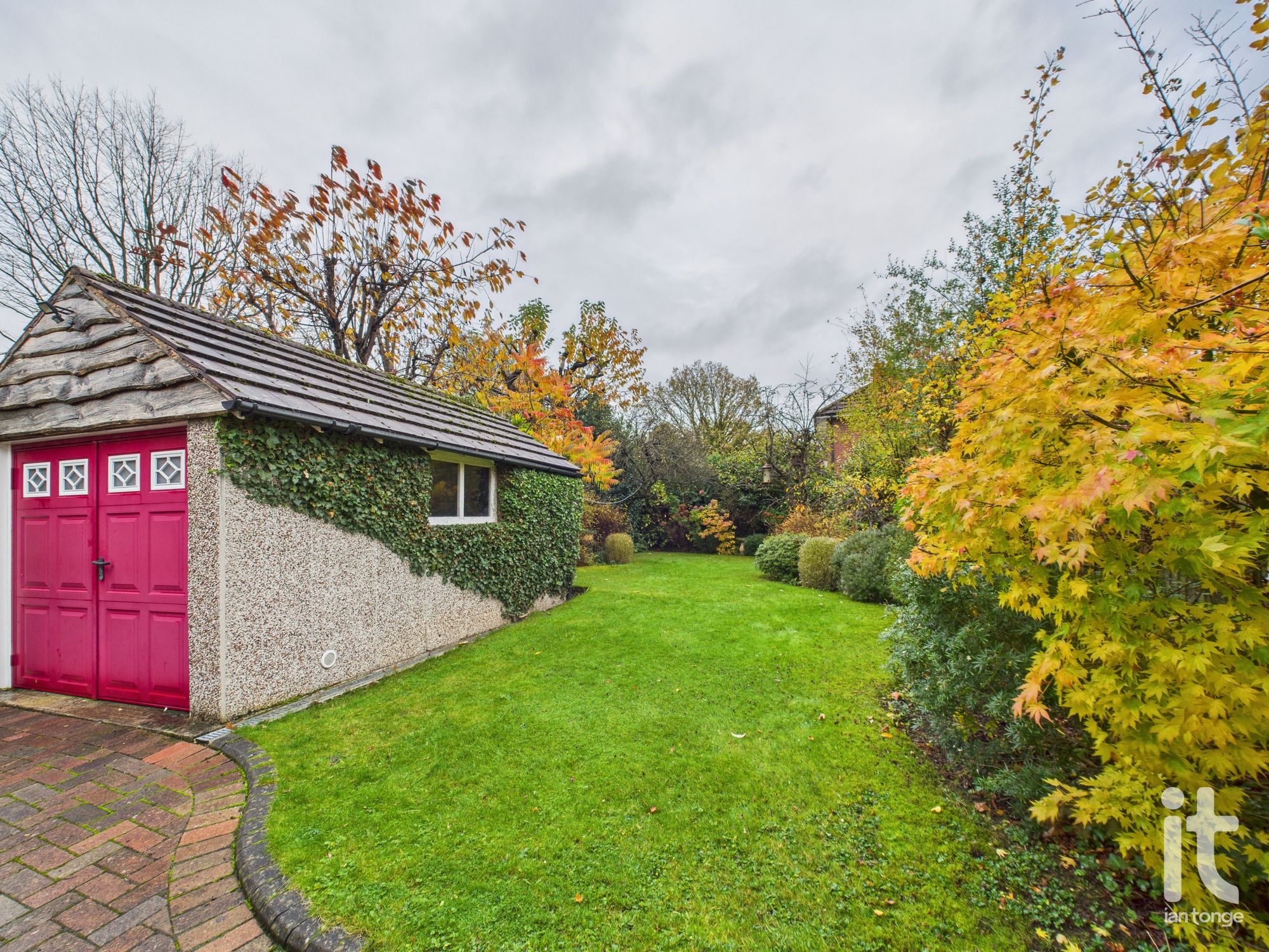 3 bedroom semi-detached house Sold in Stockport - Photograph 1.