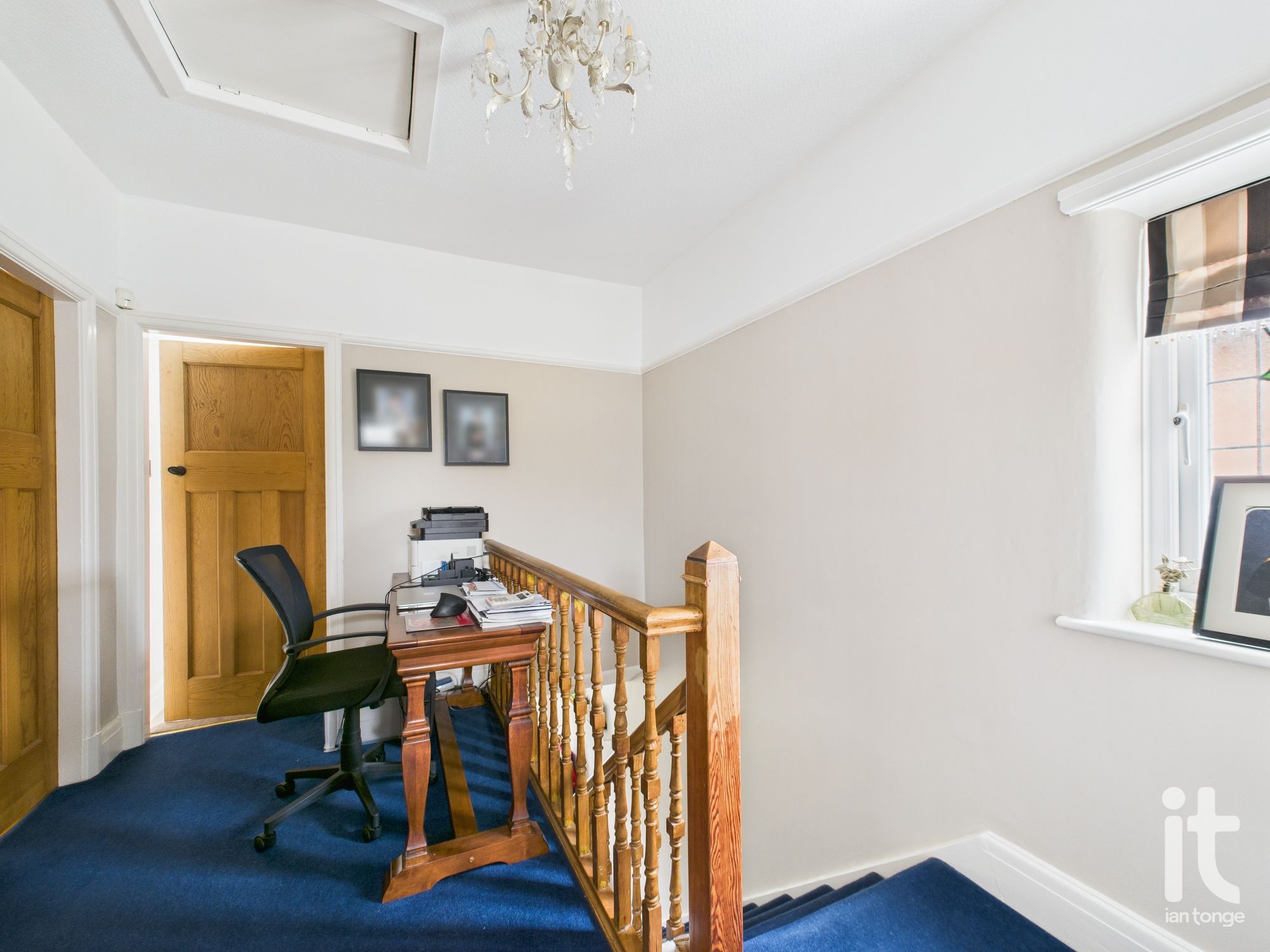 3 bedroom semi-detached house Sold in Stockport - Photograph 27.
