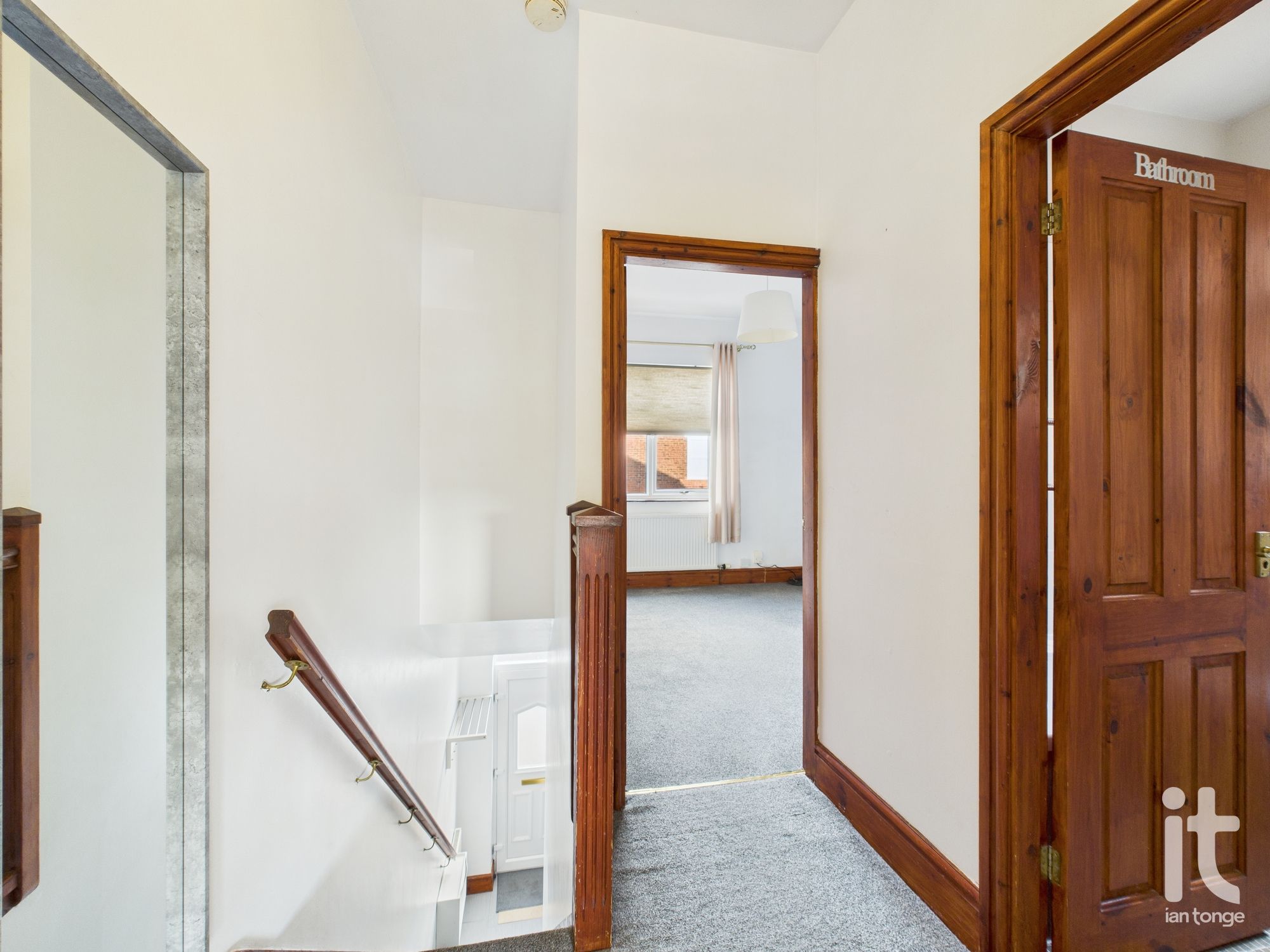 2 bedroom mid terraced house Sold in Stockport - Photograph 13.