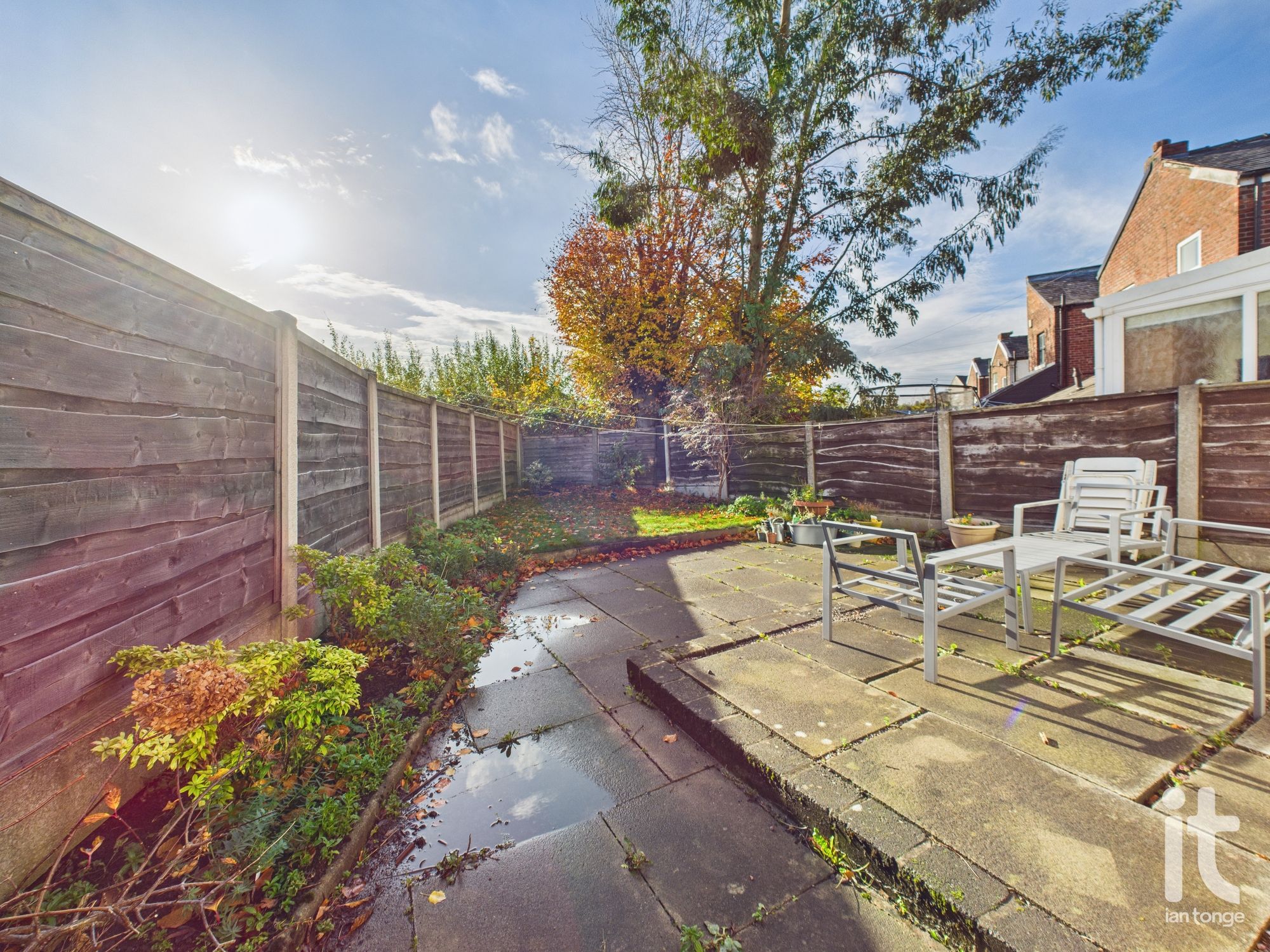 2 bedroom semi-detached house SSTC in Stockport - Photograph 12.