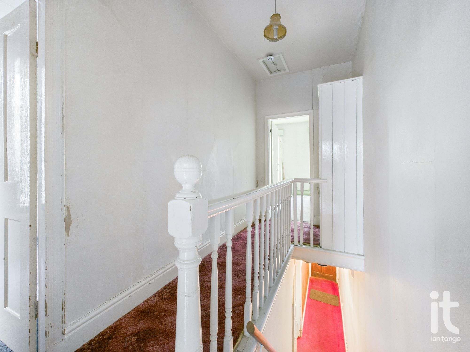 2 bedroom end terraced house SSTC in Stockport - Photograph 11.