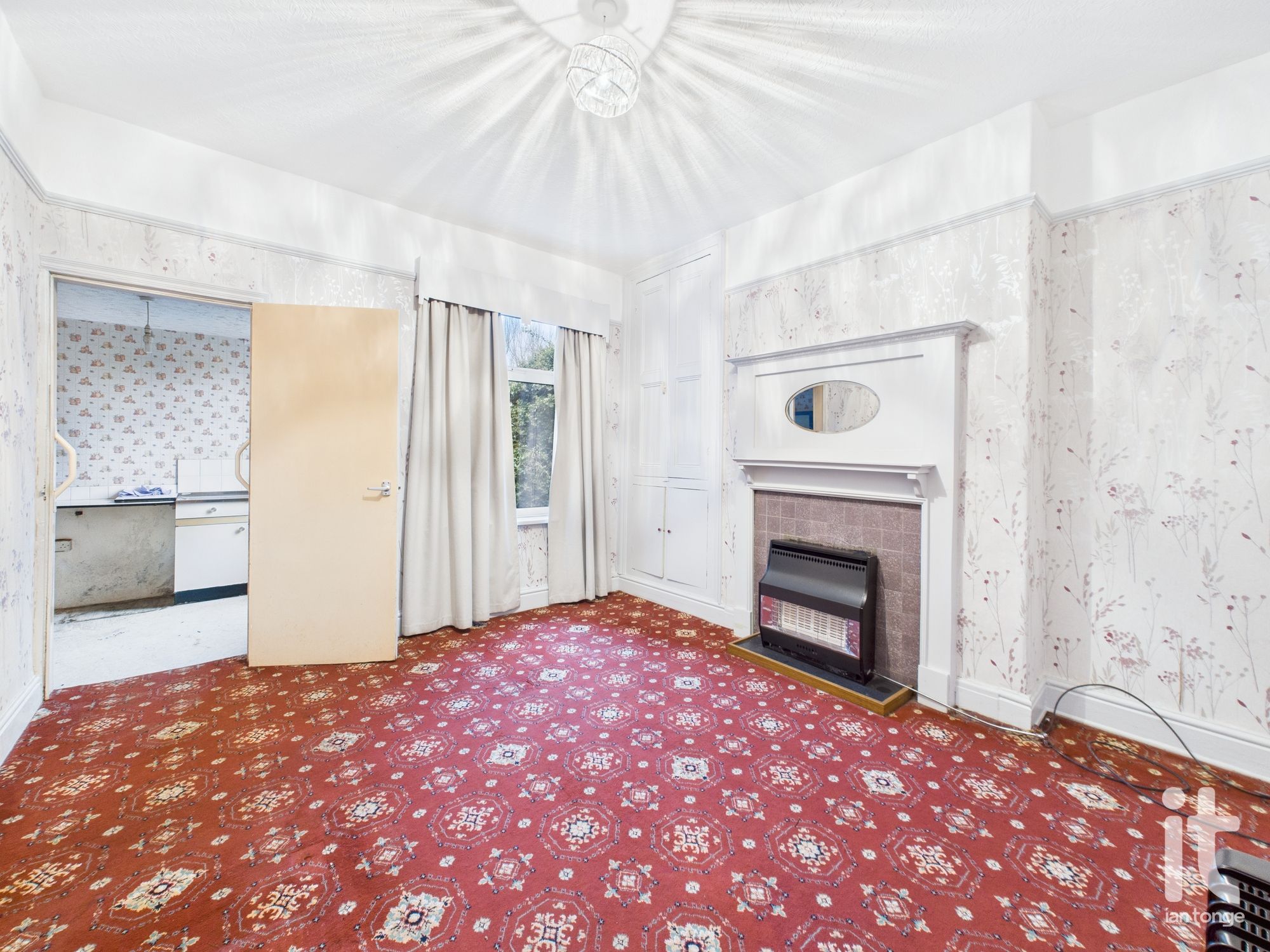2 bedroom end terraced house SSTC in Stockport - Photograph 8.