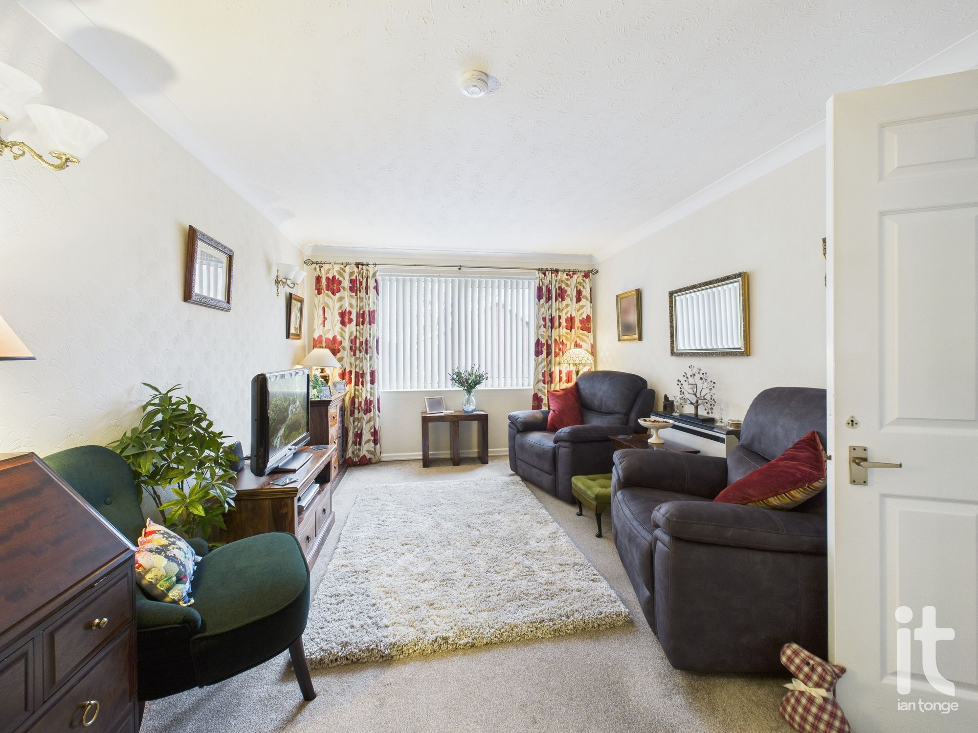 1 bedroom apartment flat/apartment Under Offer in Stockport - Photograph 8.