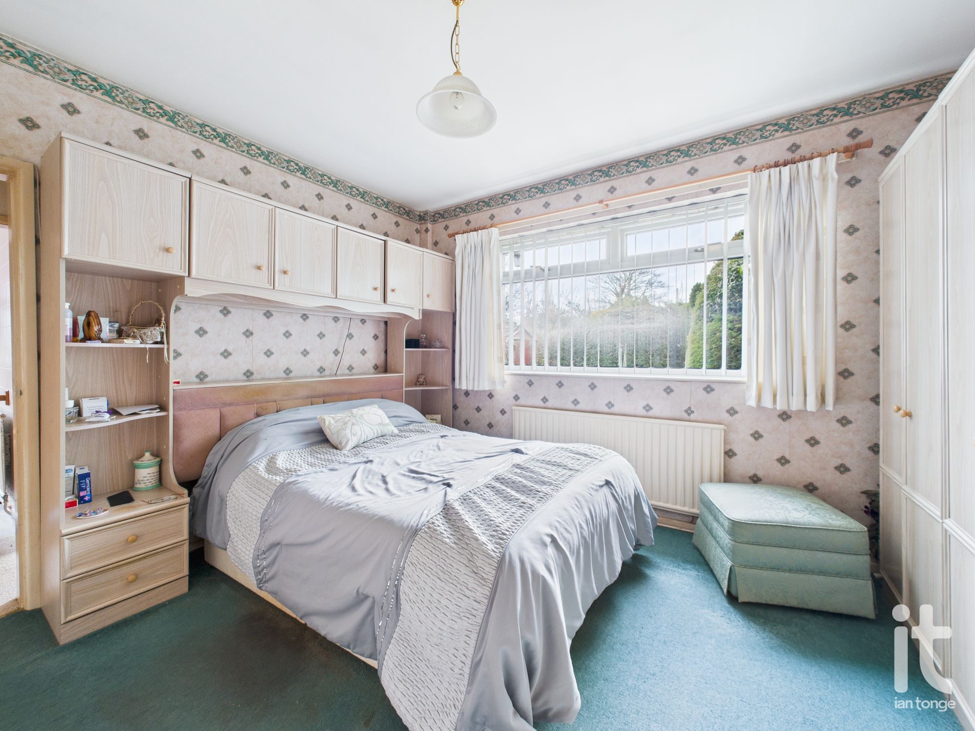 2 bedroom semi-detached bungalow Sold in Stockport - Photograph 9.
