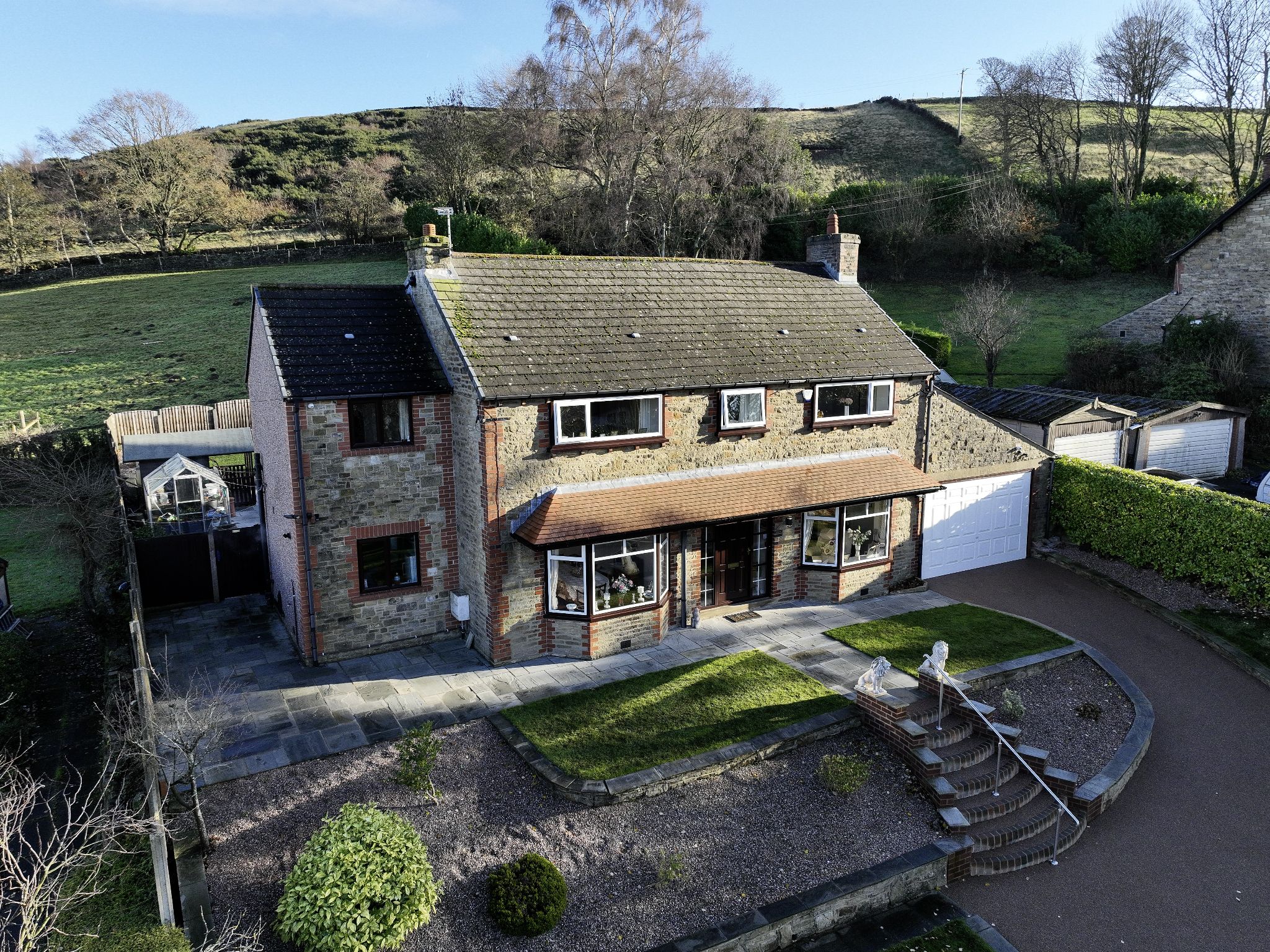 4 bedroom detached house Under Offer in High Peak - Photograph 22.