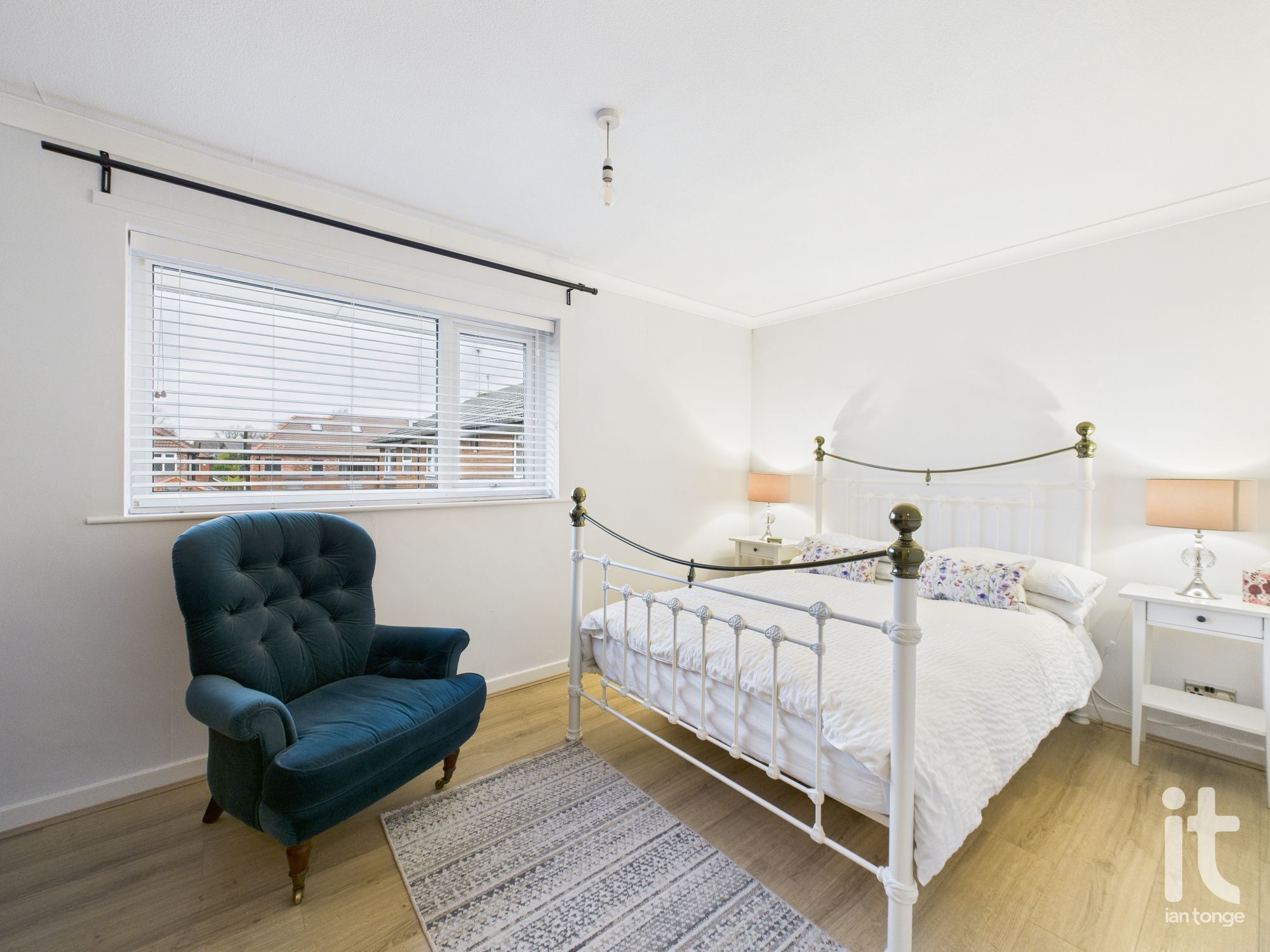 2 bedroom apartment flat/apartment Under Offer in Stockport - Photograph 19.