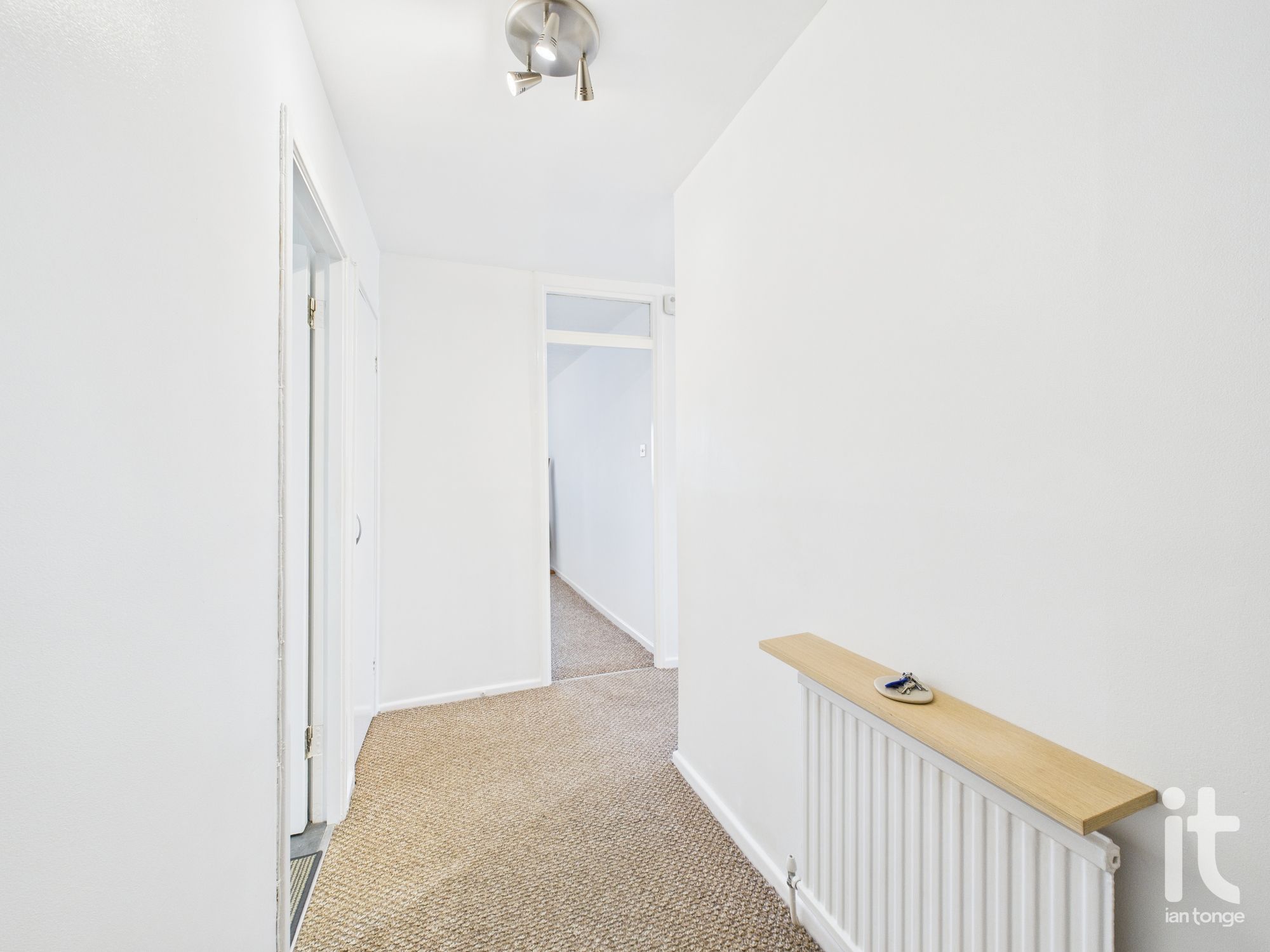 2 bedroom apartment flat/apartment Under Offer in Stockport - Photograph 3.