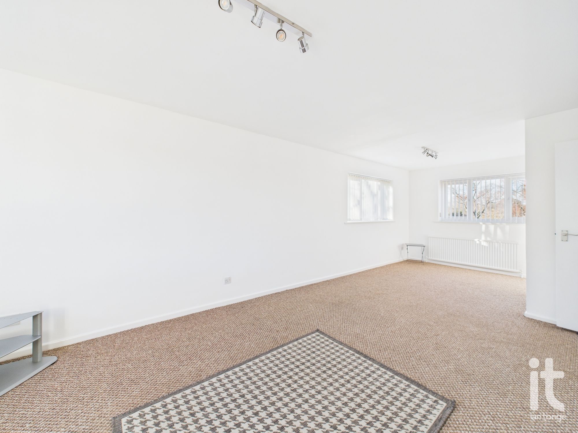 2 bedroom apartment flat/apartment Under Offer in Stockport - Photograph 12.