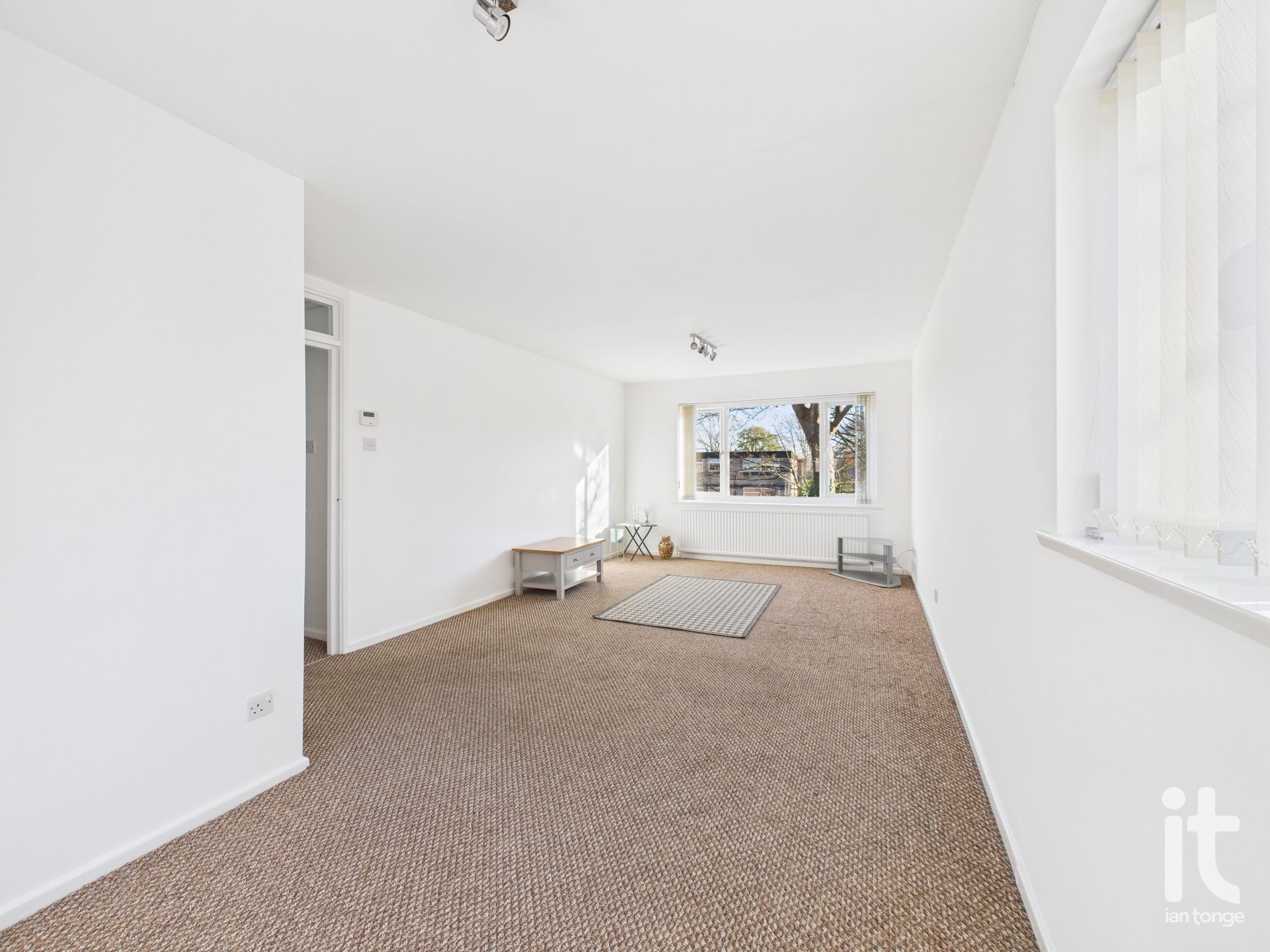 2 bedroom apartment flat/apartment Under Offer in Stockport - Photograph 11.