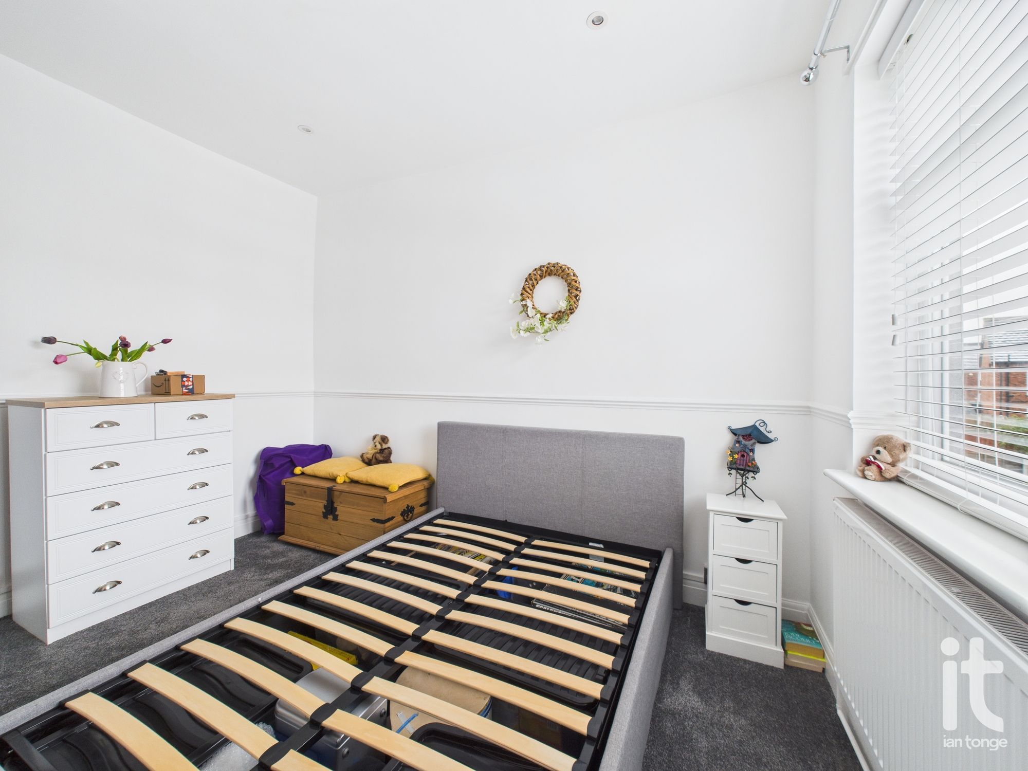 2 bedroom mid terraced house Under Offer in Stockport - Photograph 12.