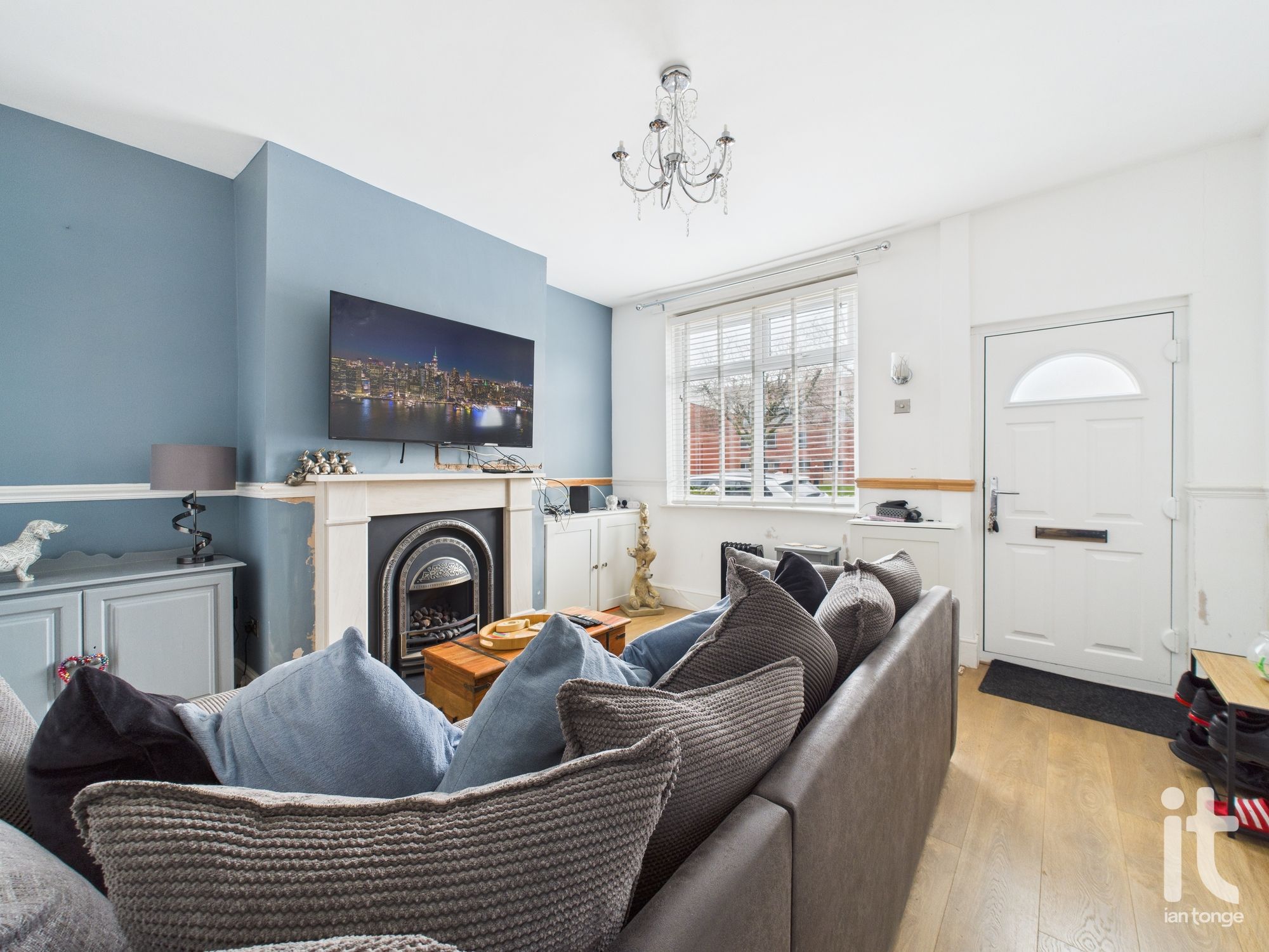 2 bedroom mid terraced house Under Offer in Stockport - Photograph 1.