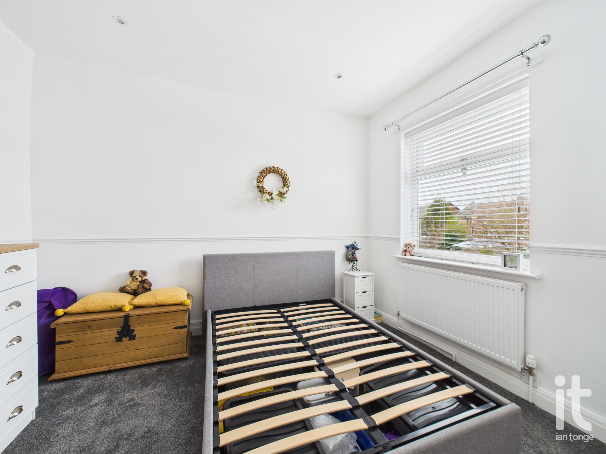 2 bedroom mid terraced house Under Offer in Stockport - Photograph 13.