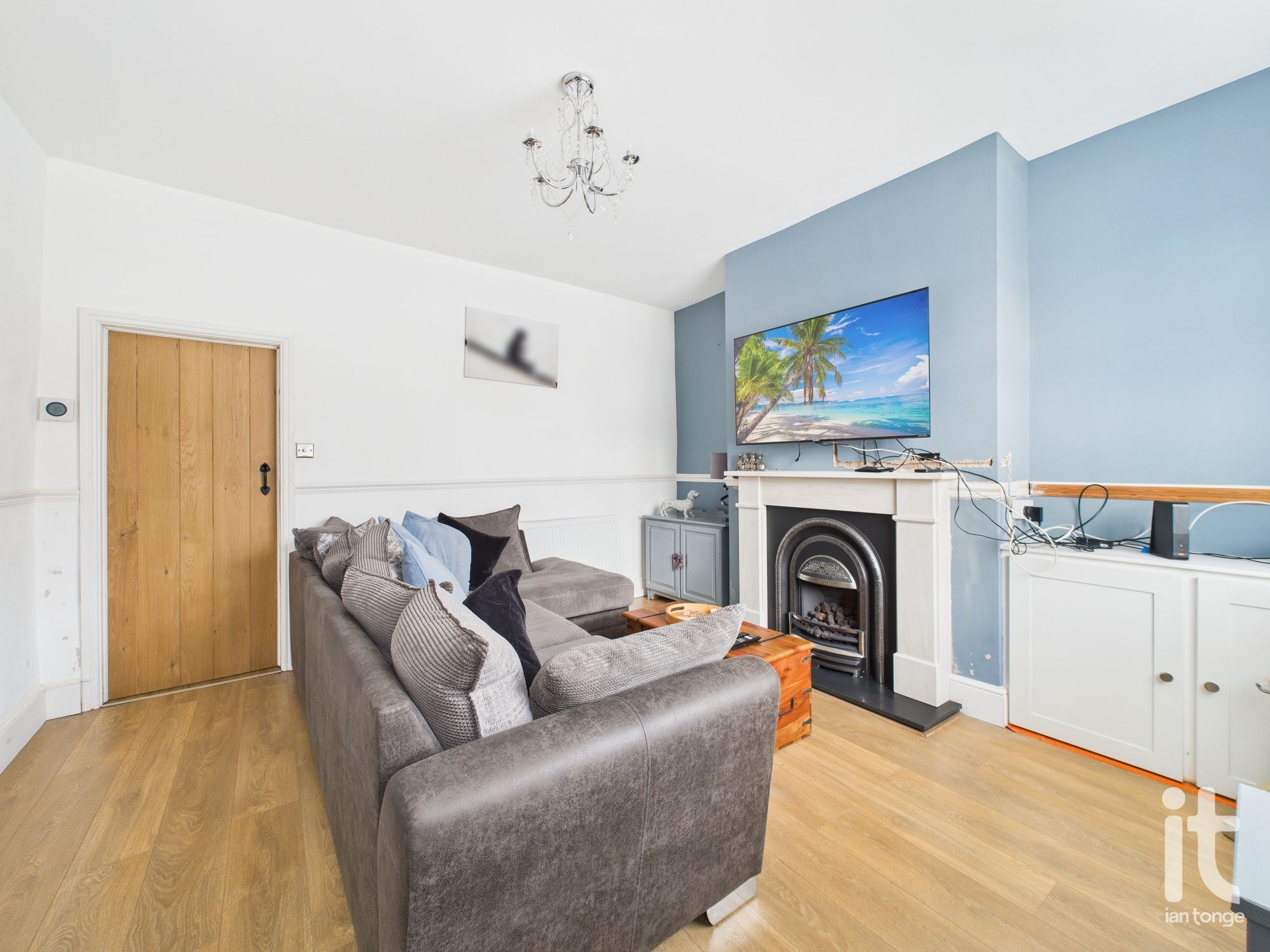 2 bedroom mid terraced house Under Offer in Stockport - Photograph 6.
