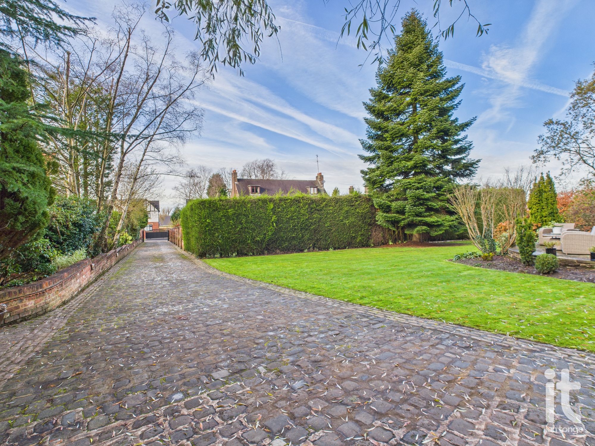 4 bedroom detached house SSTC in Hyde - Photograph 1.