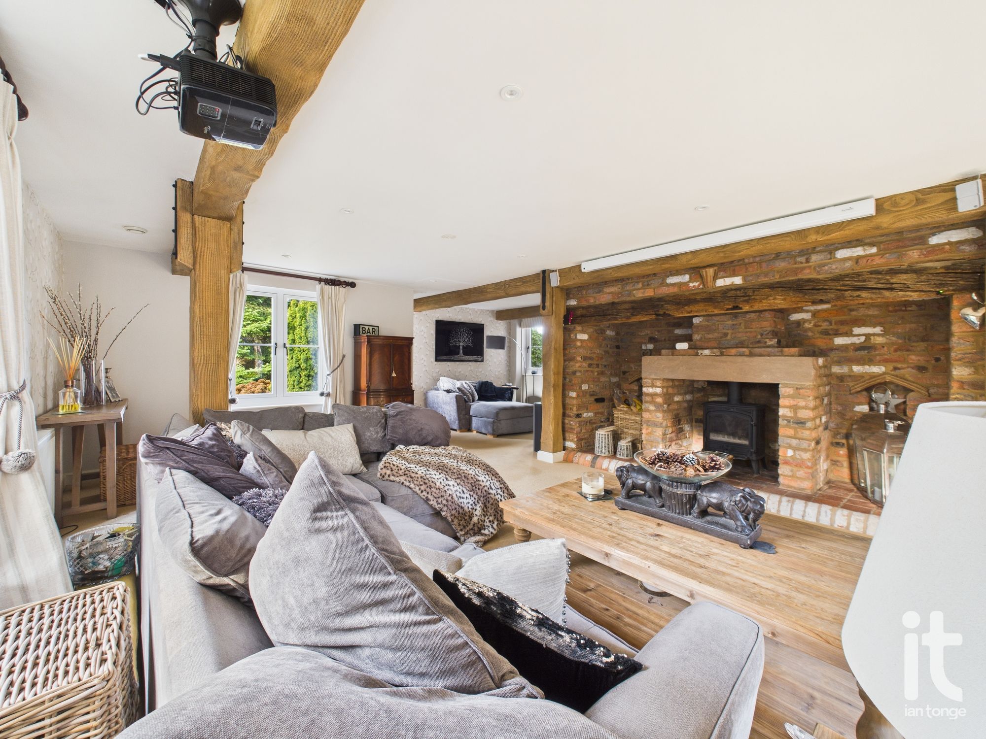 4 bedroom detached house SSTC in Hyde - Photograph 20.