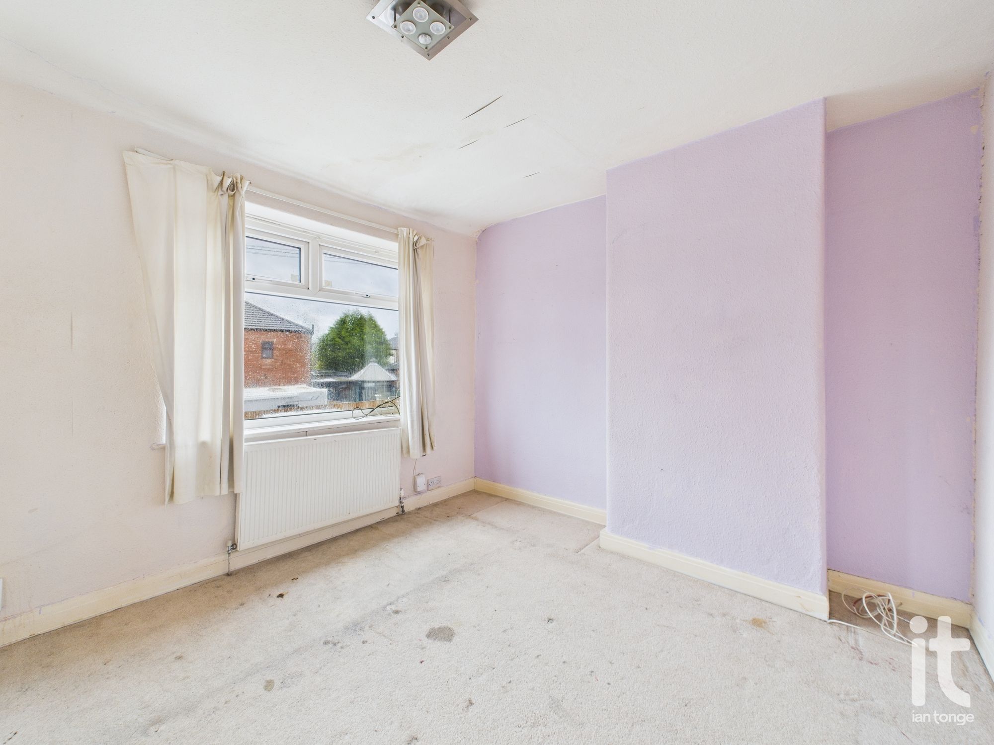 2 bedroom semi-detached house SSTC in Stockport - Photograph 10.