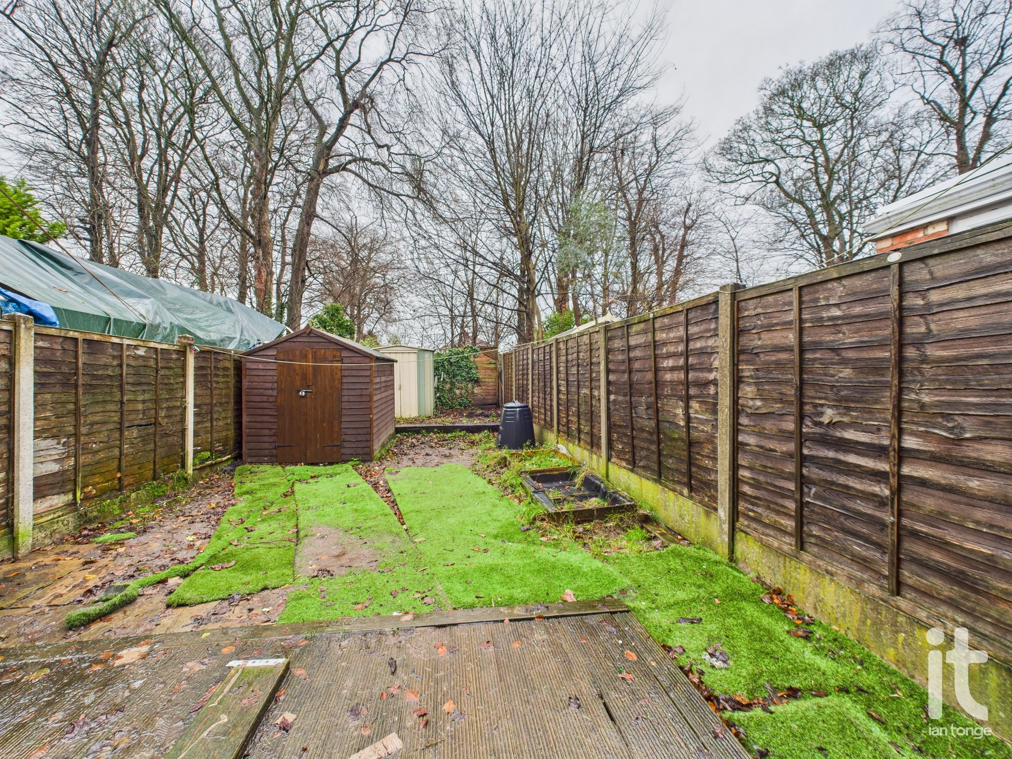 2 bedroom semi-detached house SSTC in Stockport - Photograph 13.