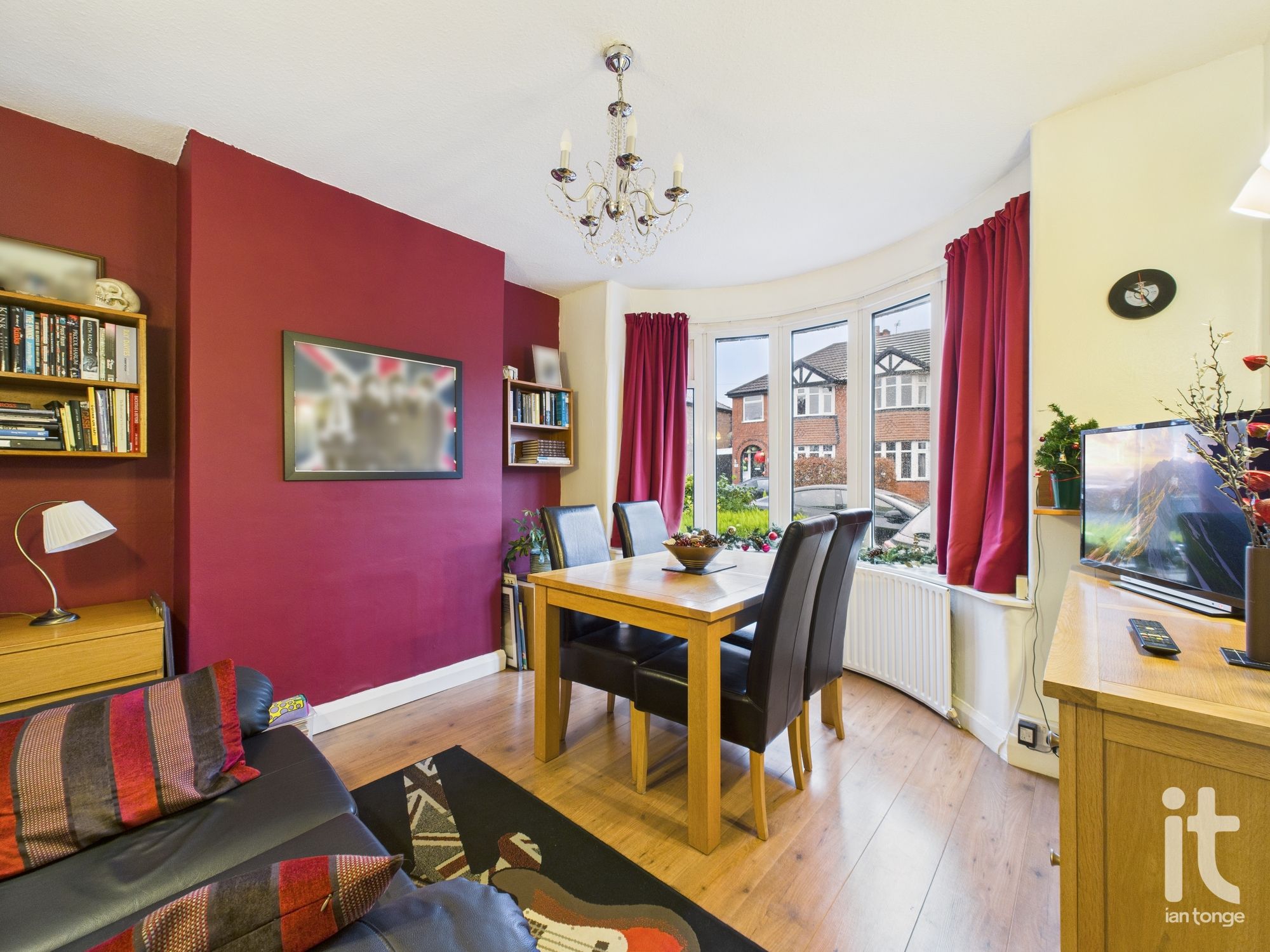 3 bedroom semi-detached house Sold in Stockport - Photograph 2.