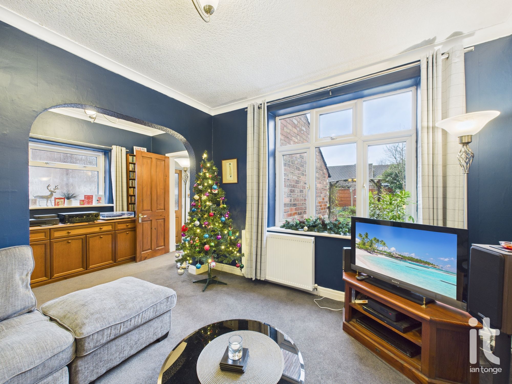 3 bedroom semi-detached house Sold in Stockport - Photograph 8.