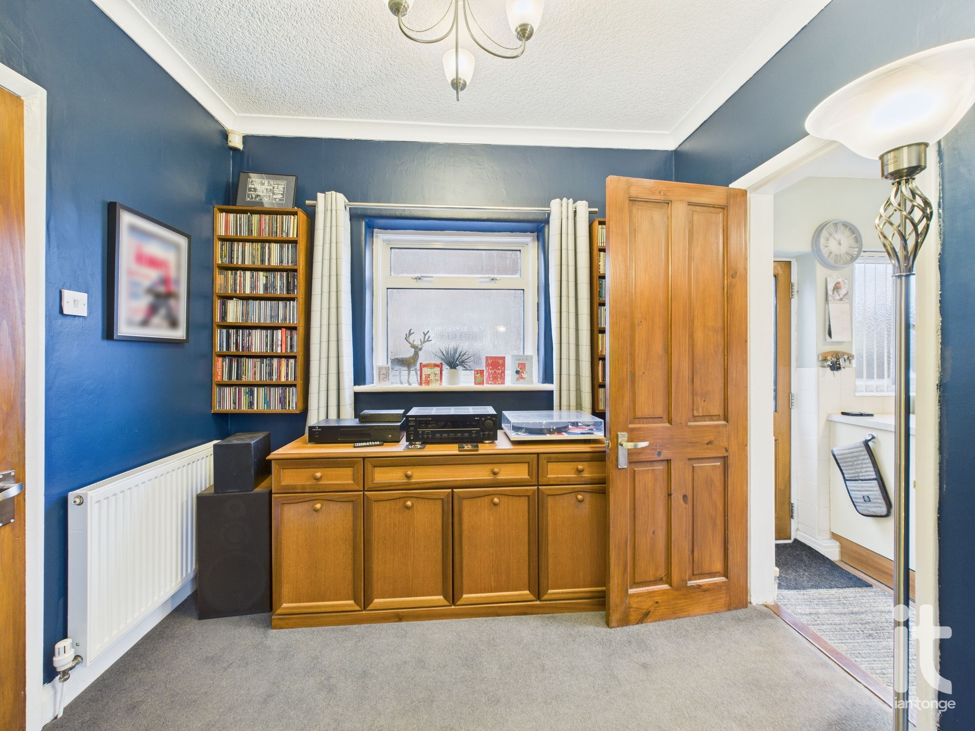 3 bedroom semi-detached house Sold in Stockport - Photograph 10.