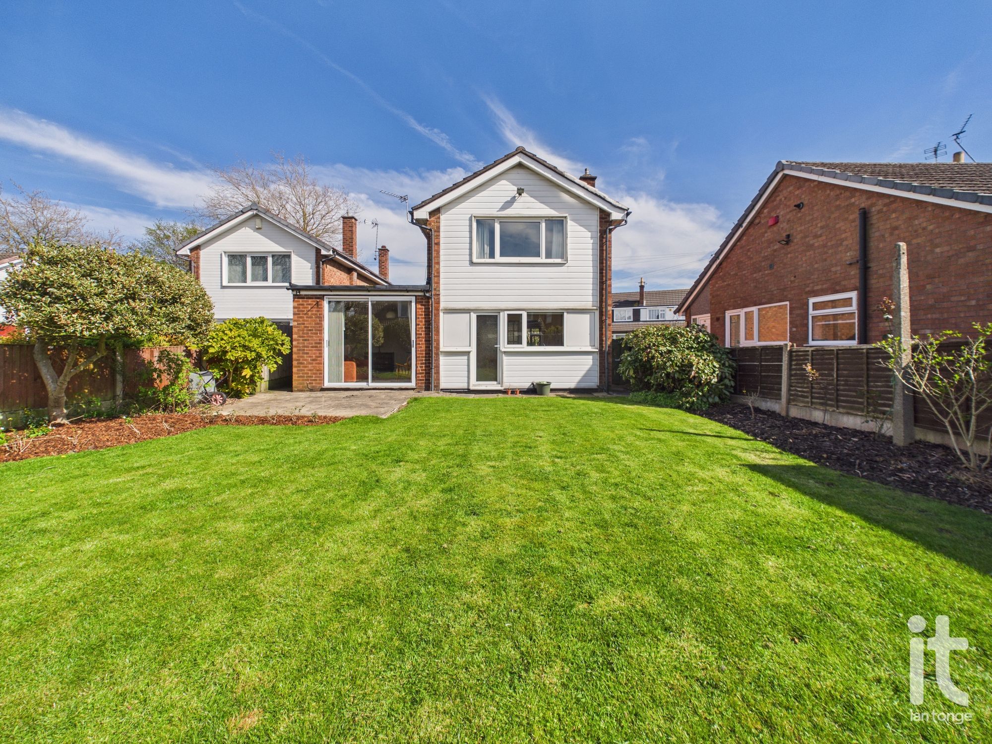 3 bedroom link detached house Under Offer in Stockport - Photograph 20.