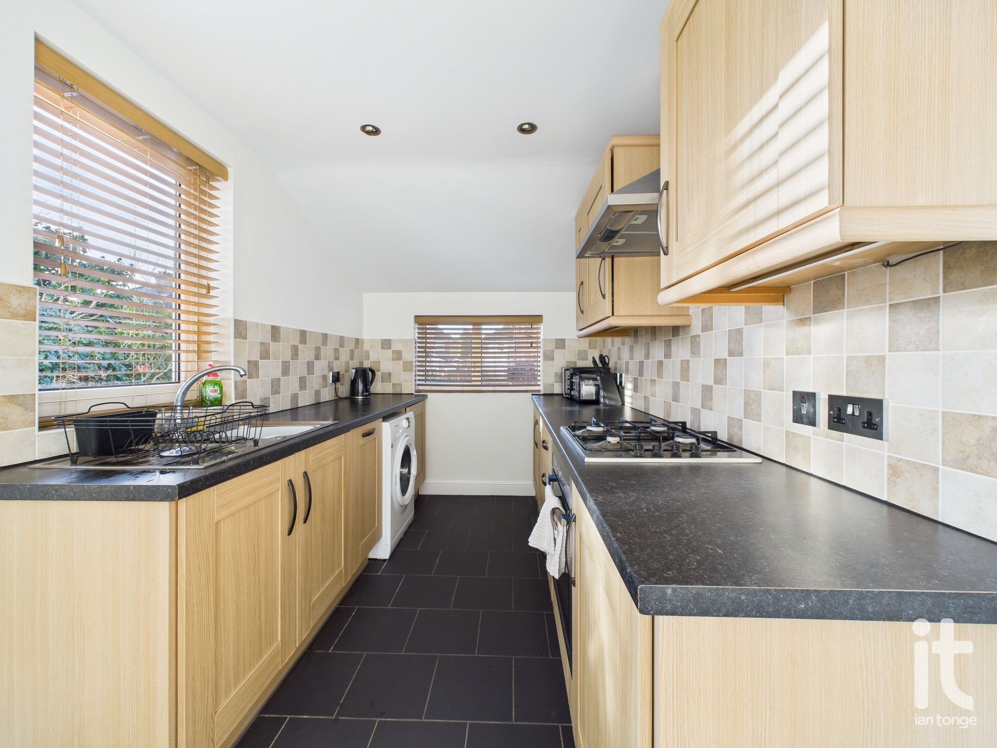2 bedroom semi-detached house Sold in Stockport - Photograph 3.