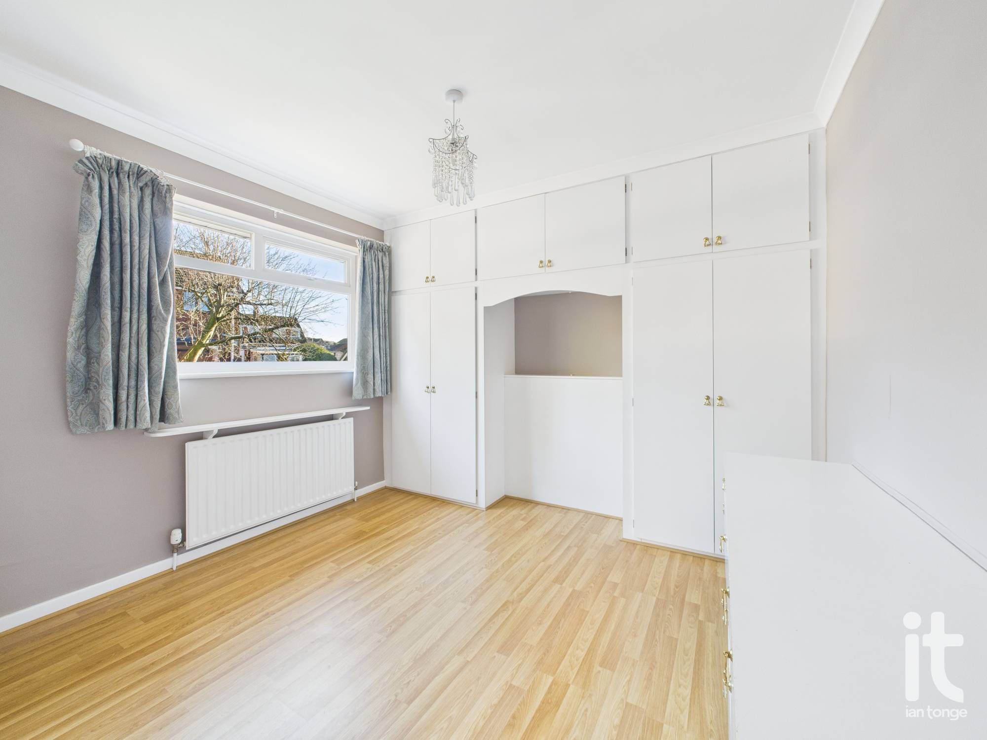 3 bedroom semi-detached house For Sale in Stockport - Photograph 11.