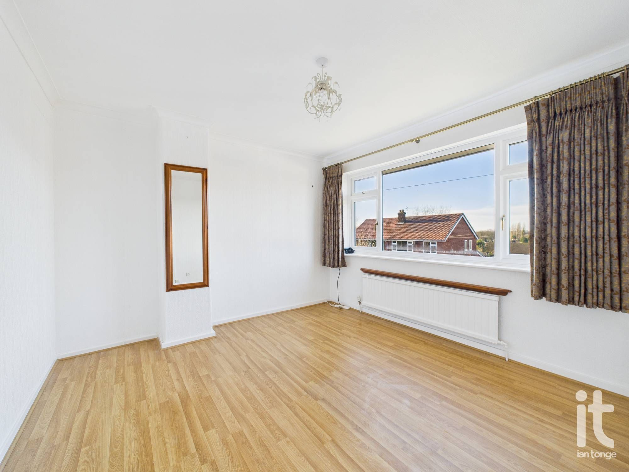 3 bedroom semi-detached house For Sale in Stockport - Photograph 10.