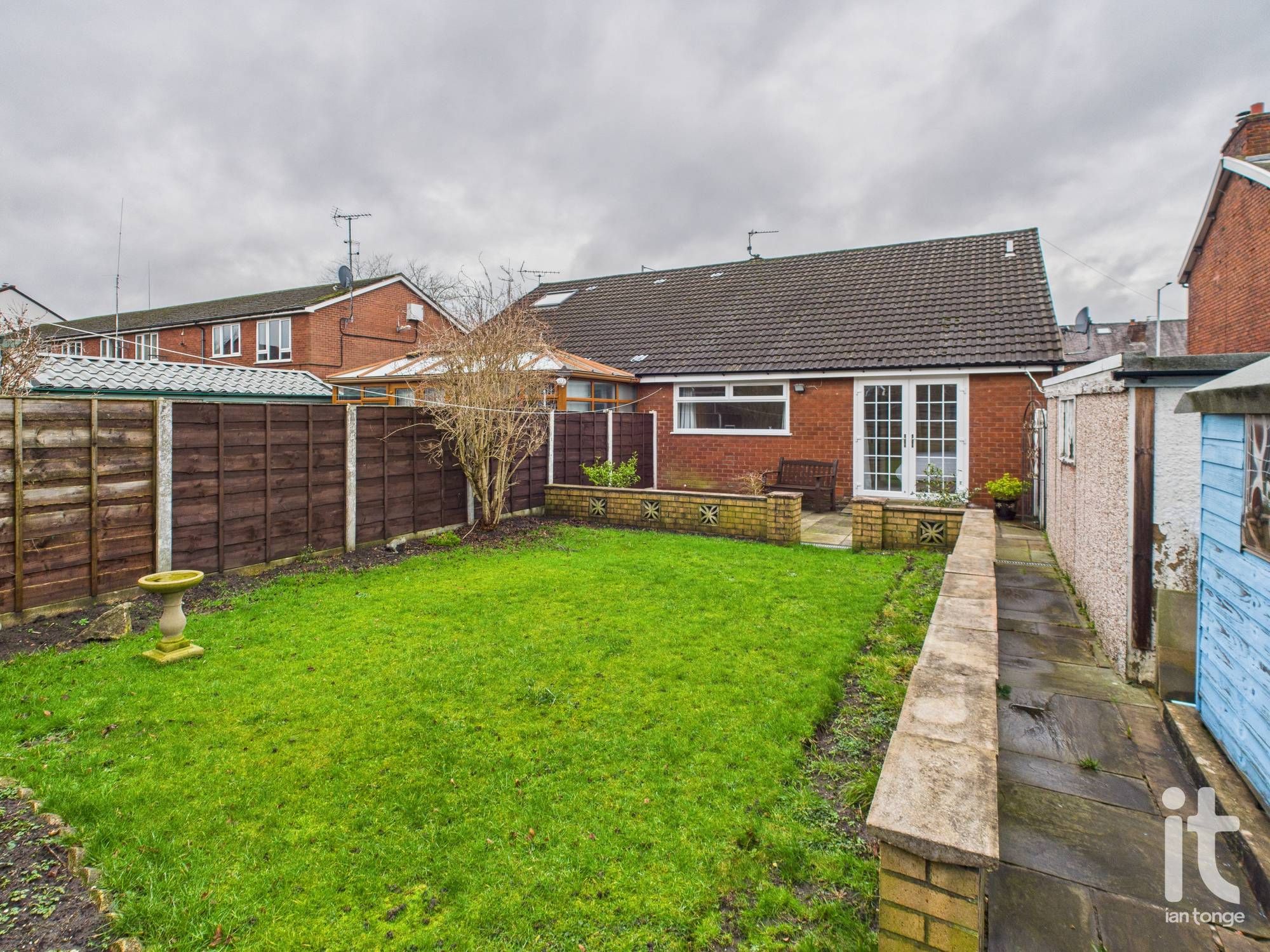 2 bedroom semi-detached bungalow Under Offer in Stockport - Photograph 10.