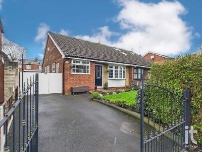 2 bedroom semi-detached bungalow Under Offer in Stockport - Photograph 1.
