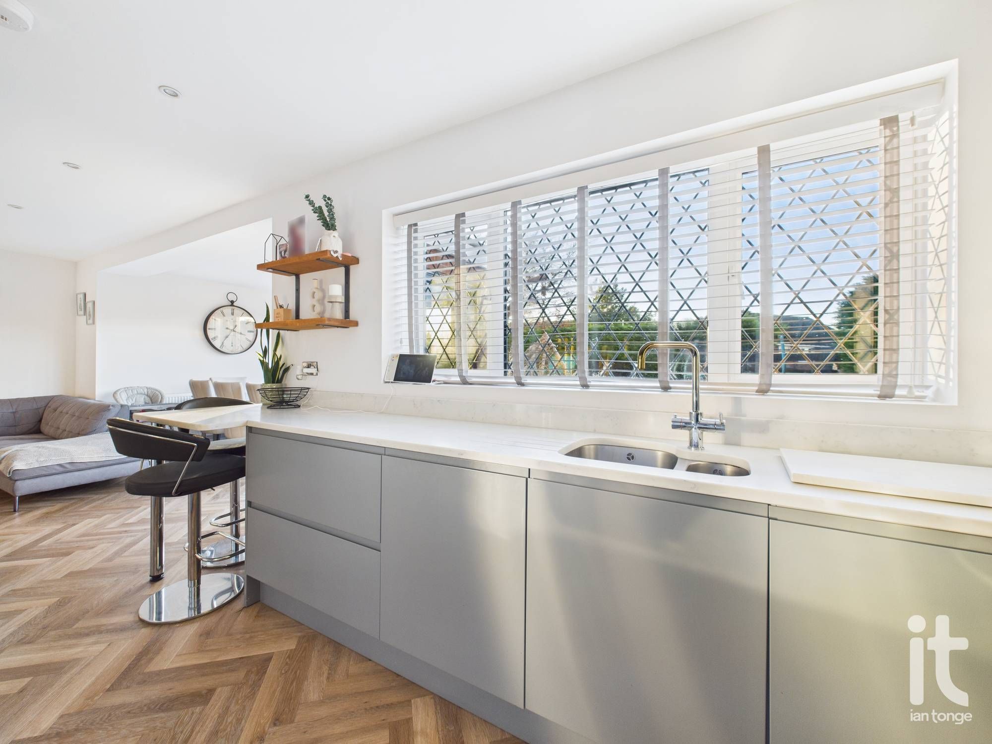 3 bedroom detached house Under Offer in Stockport - Photograph 10.