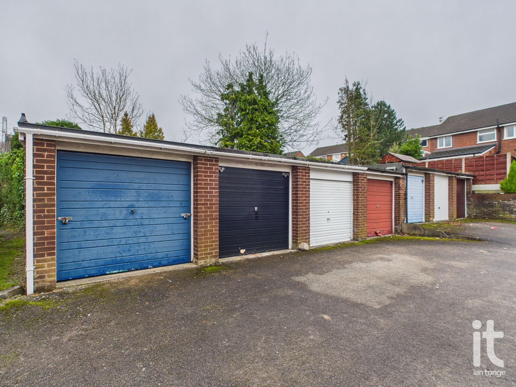 3 bedroom mid terraced house SSTC in Stockport - Photograph 17.