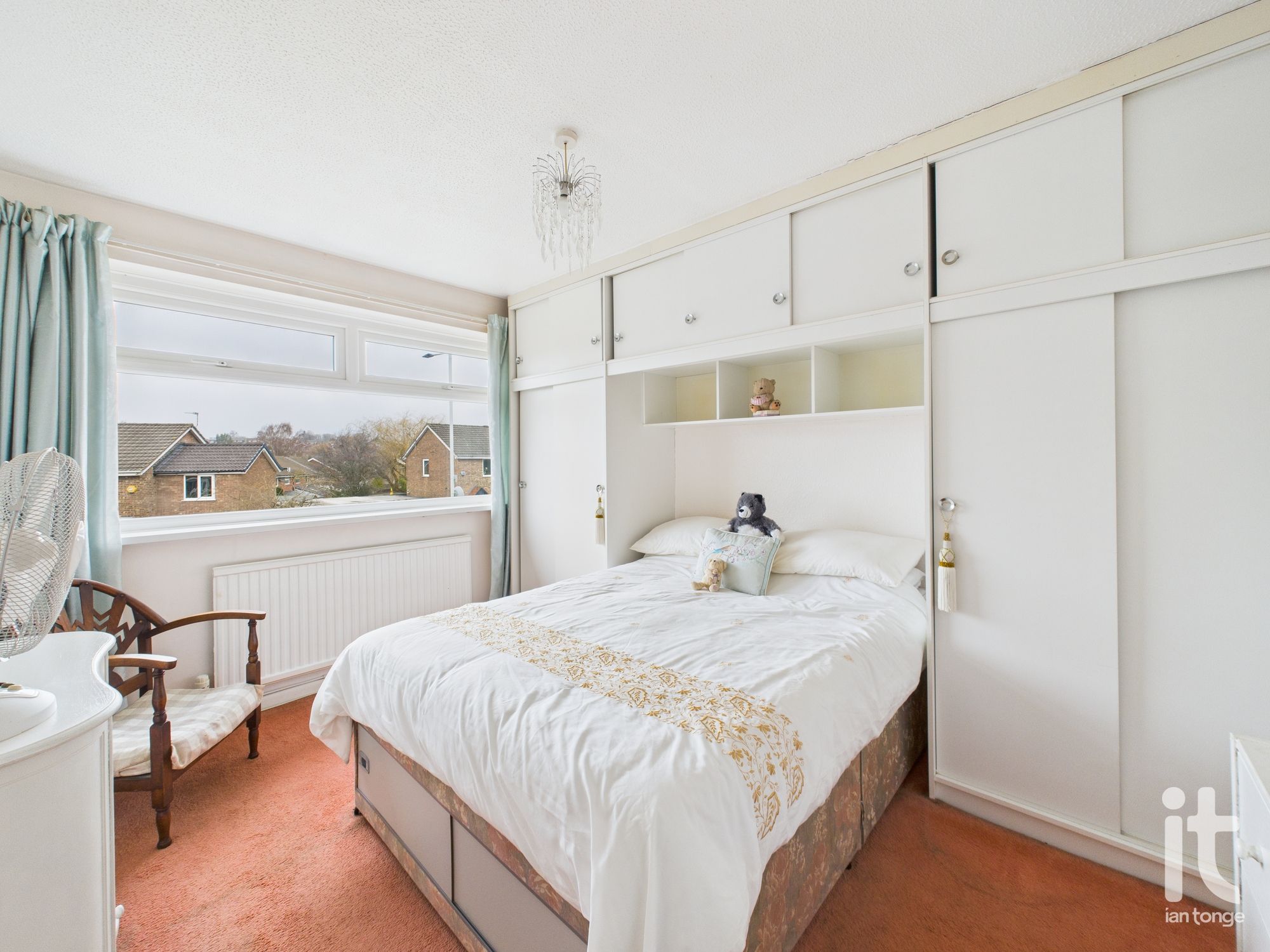 3 bedroom mid terraced house SSTC in Stockport - Photograph 11.
