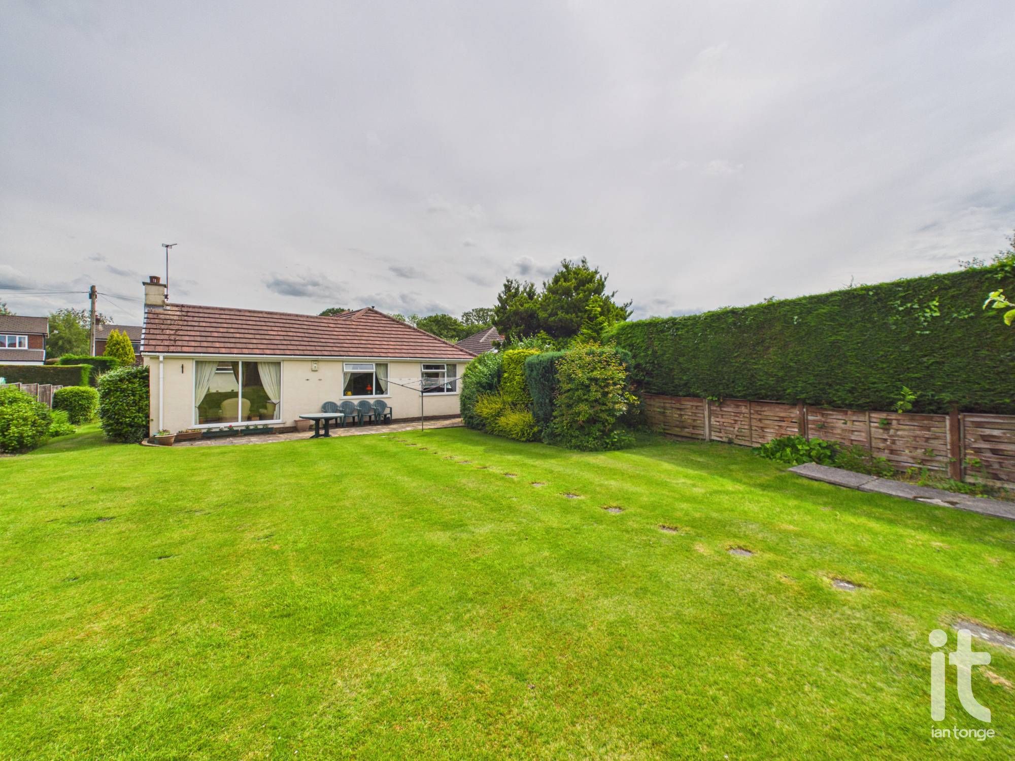 4 bedroom detached bungalow For Sale in Stockport - Photograph 18.
