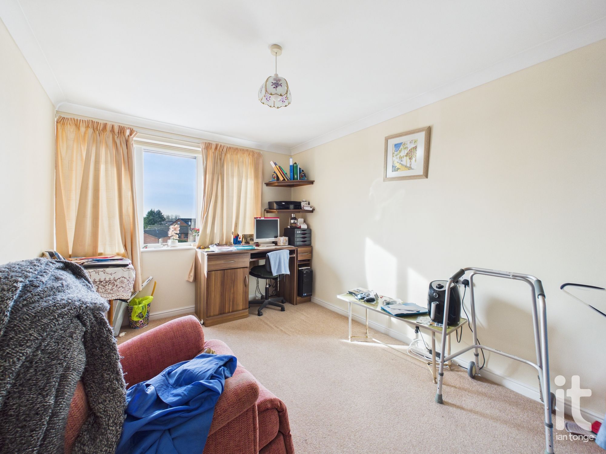 2 bedroom apartment flat/apartment For Sale in Stockport - Photograph 6.