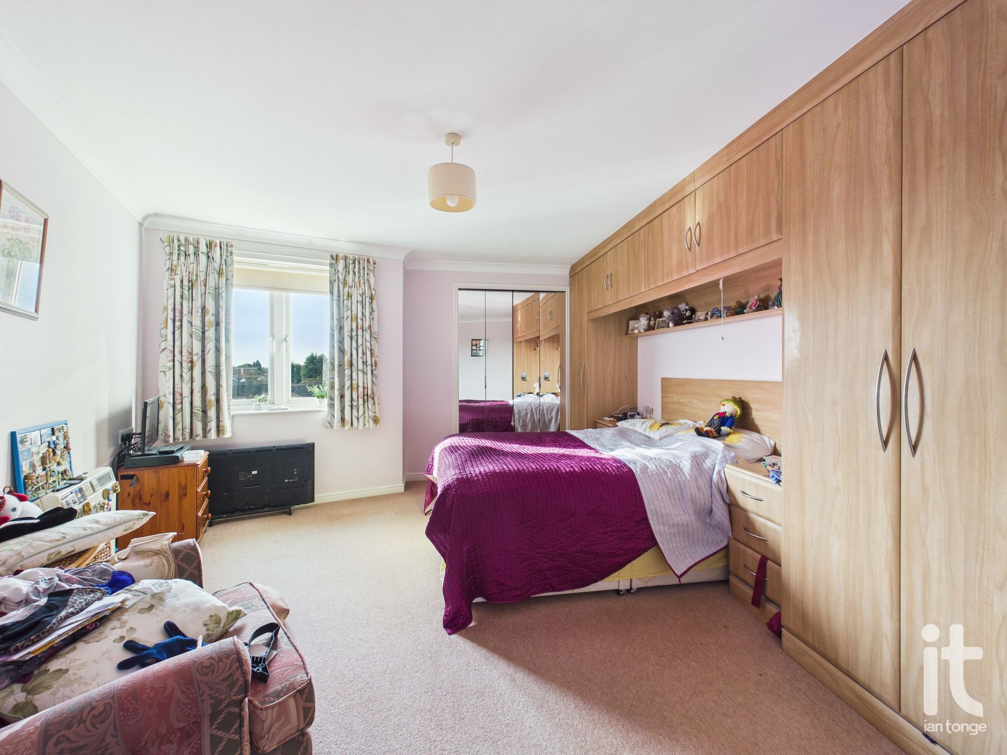 2 bedroom apartment flat/apartment For Sale in Stockport - Photograph 8.