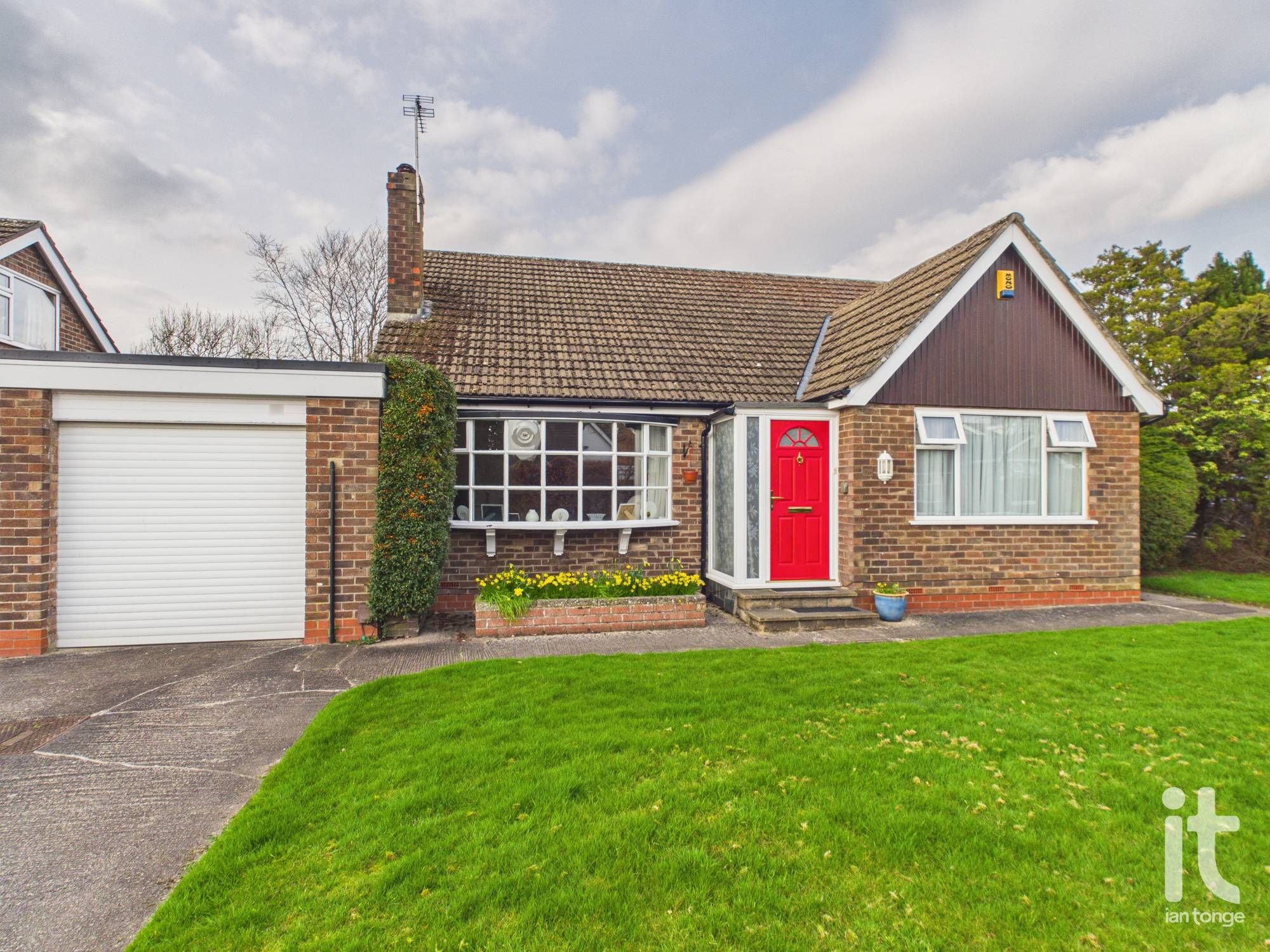 4 bedroom detached bungalow Under Offer in Stockport - Photograph 1.