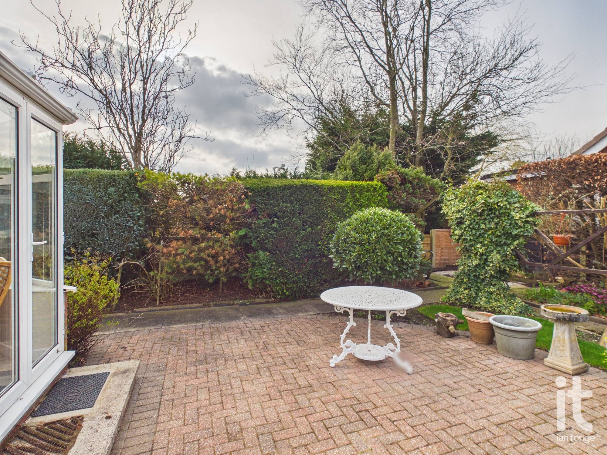 4 bedroom detached bungalow Under Offer in Stockport - Photograph 20.