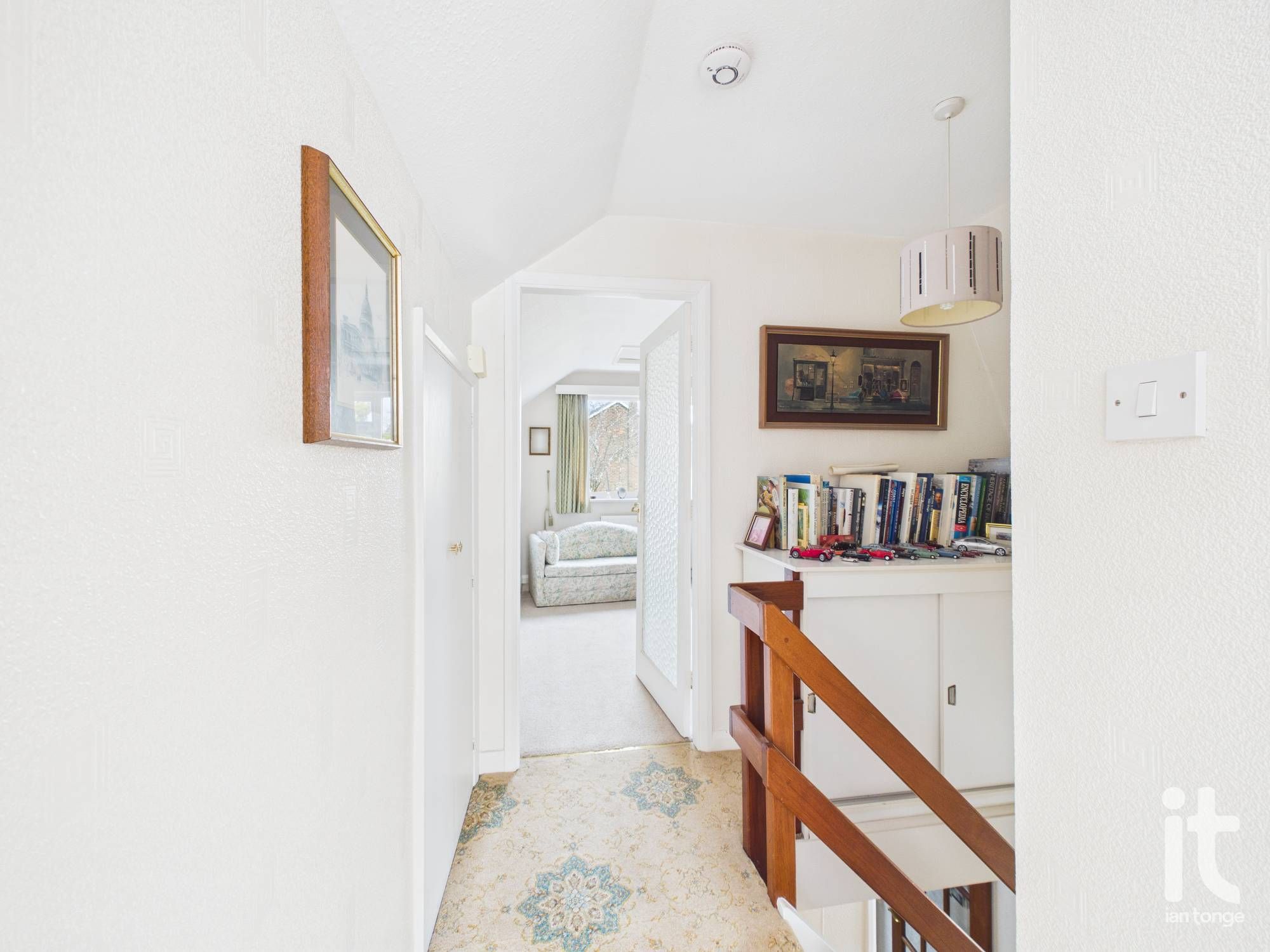 4 bedroom detached bungalow Under Offer in Stockport - Photograph 15.