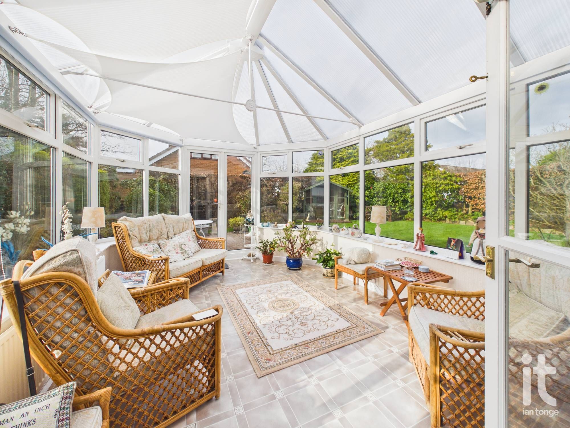 4 bedroom detached bungalow Under Offer in Stockport - Photograph 9.