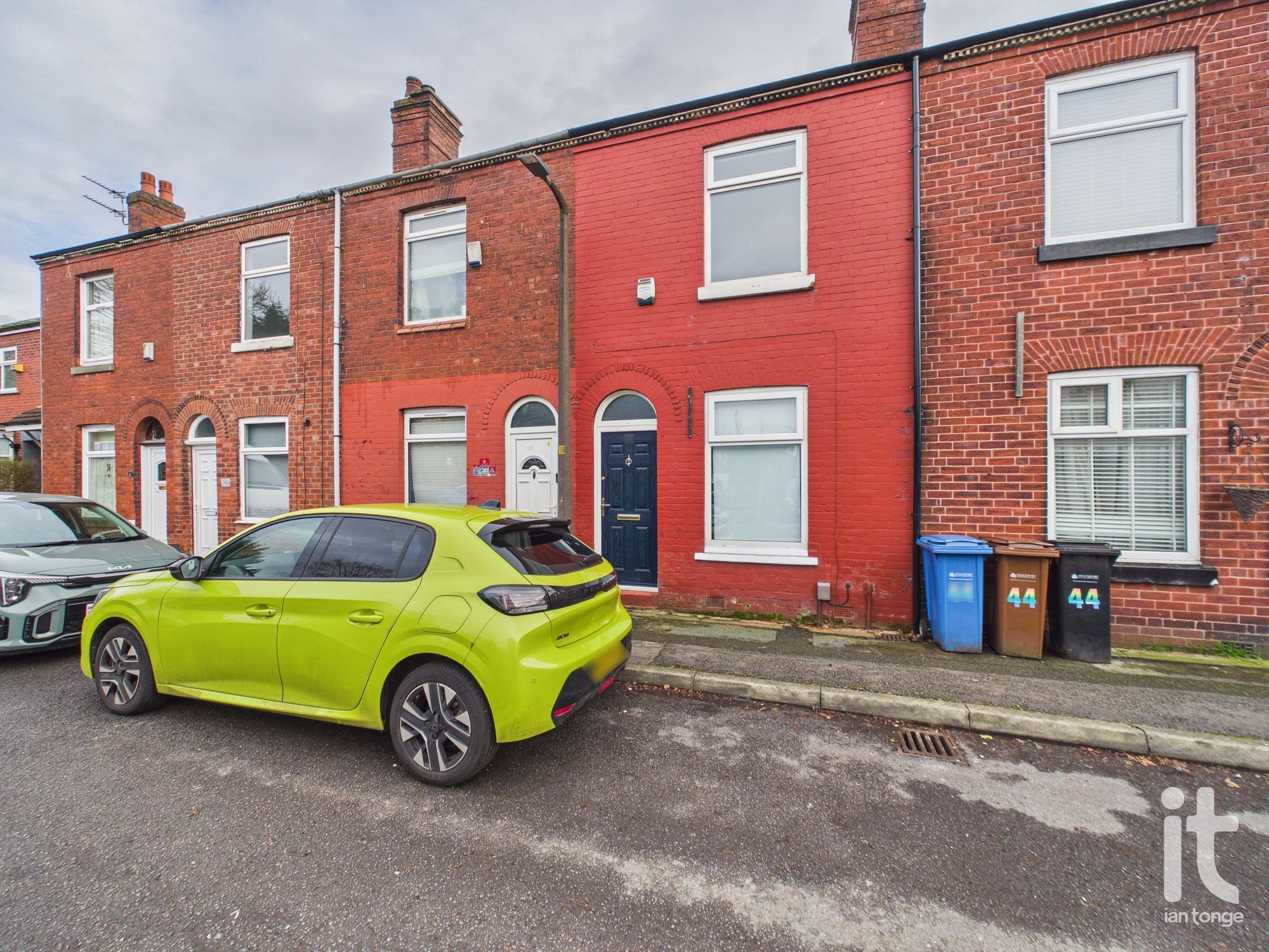 2 bedroom mid terraced house Under Offer in Stockport - Photograph 1.