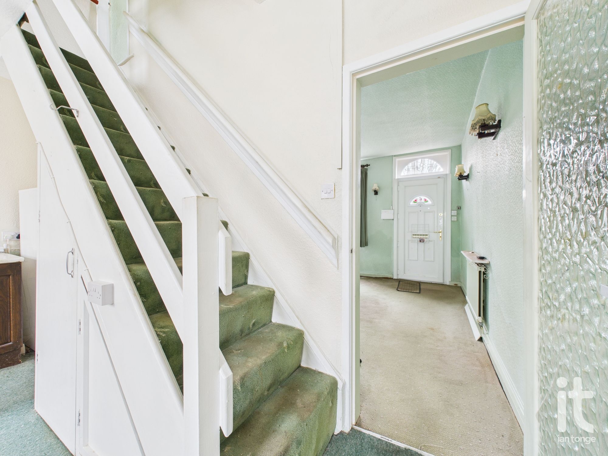 2 bedroom mid terraced house Under Offer in Stockport - Photograph 11.