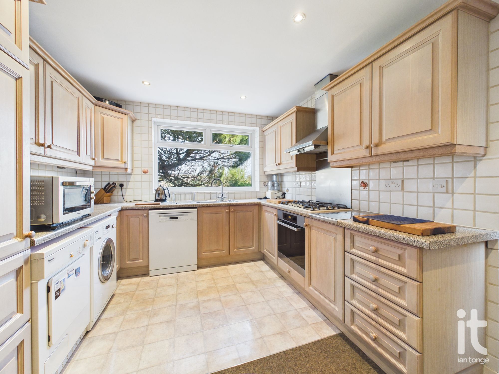 4 bedroom detached house For Sale in Stockport - Photograph 3.