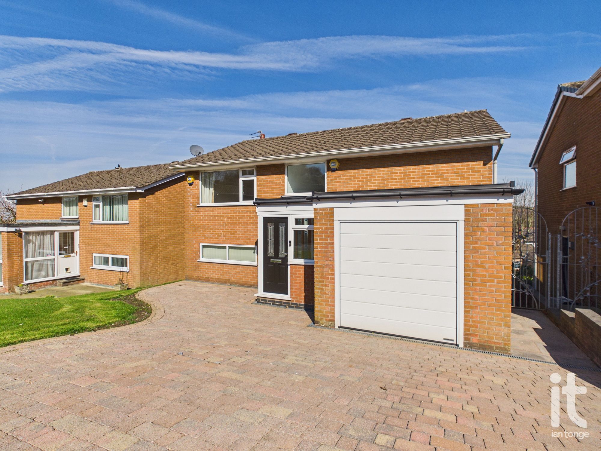 4 bedroom detached house For Sale in Stockport - Photograph 1.